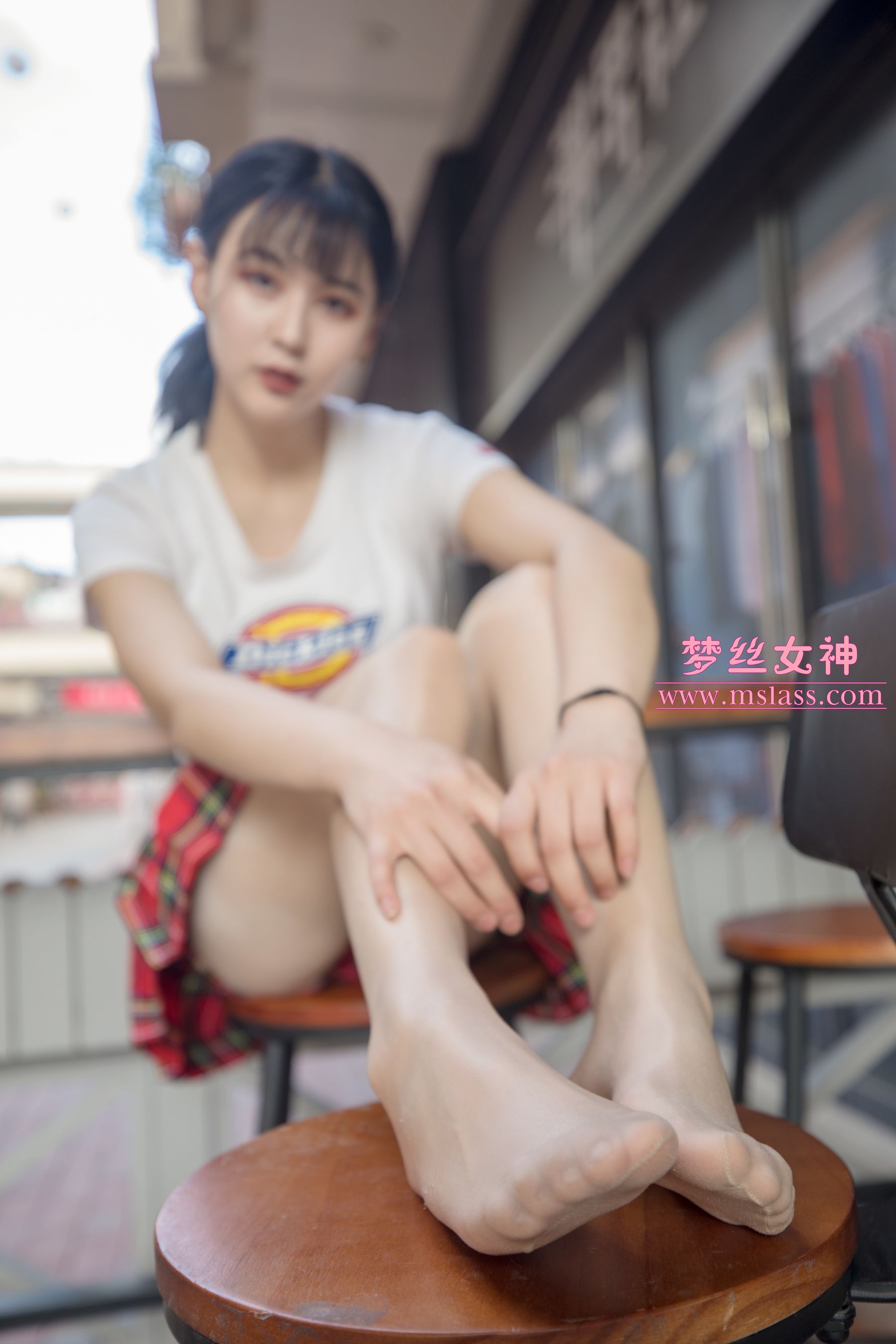 可岚 油光丝袜的少女-图55