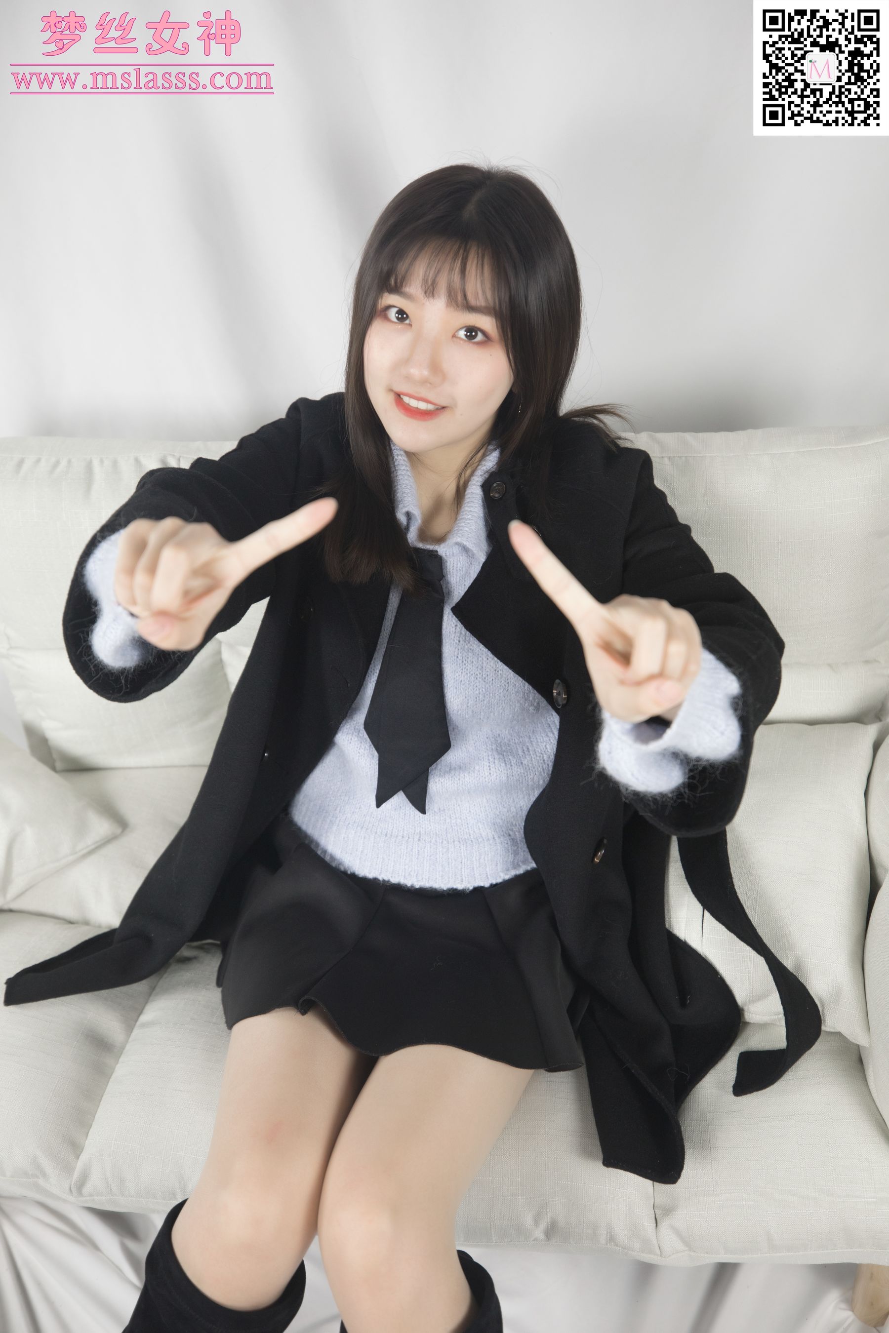 小盐 黑风衣下的美腿-图11