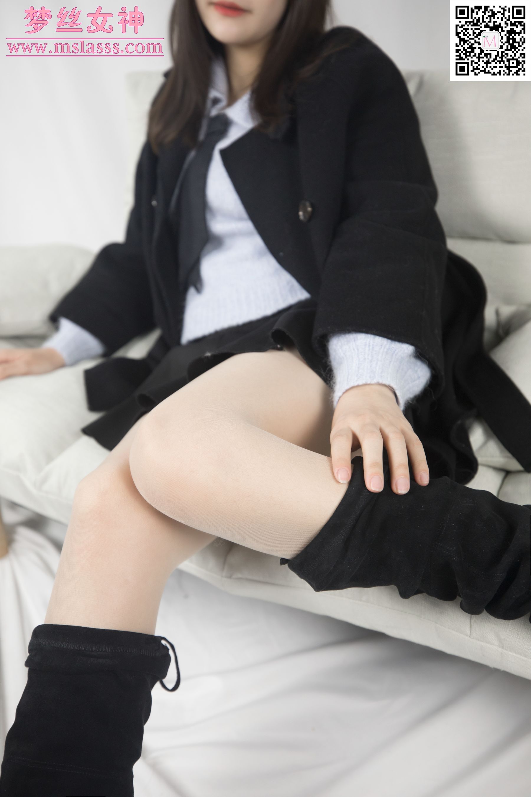 小盐 黑风衣下的美腿-图19