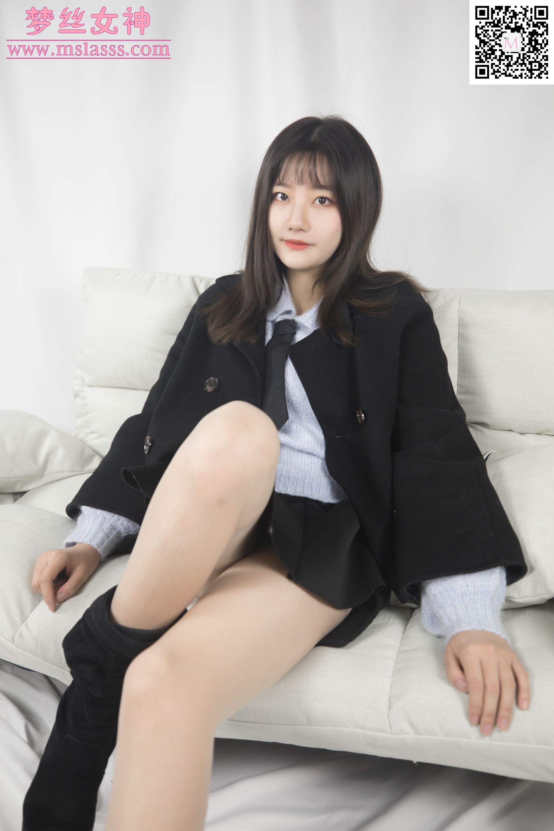 小盐 黑风衣下的美腿-图25