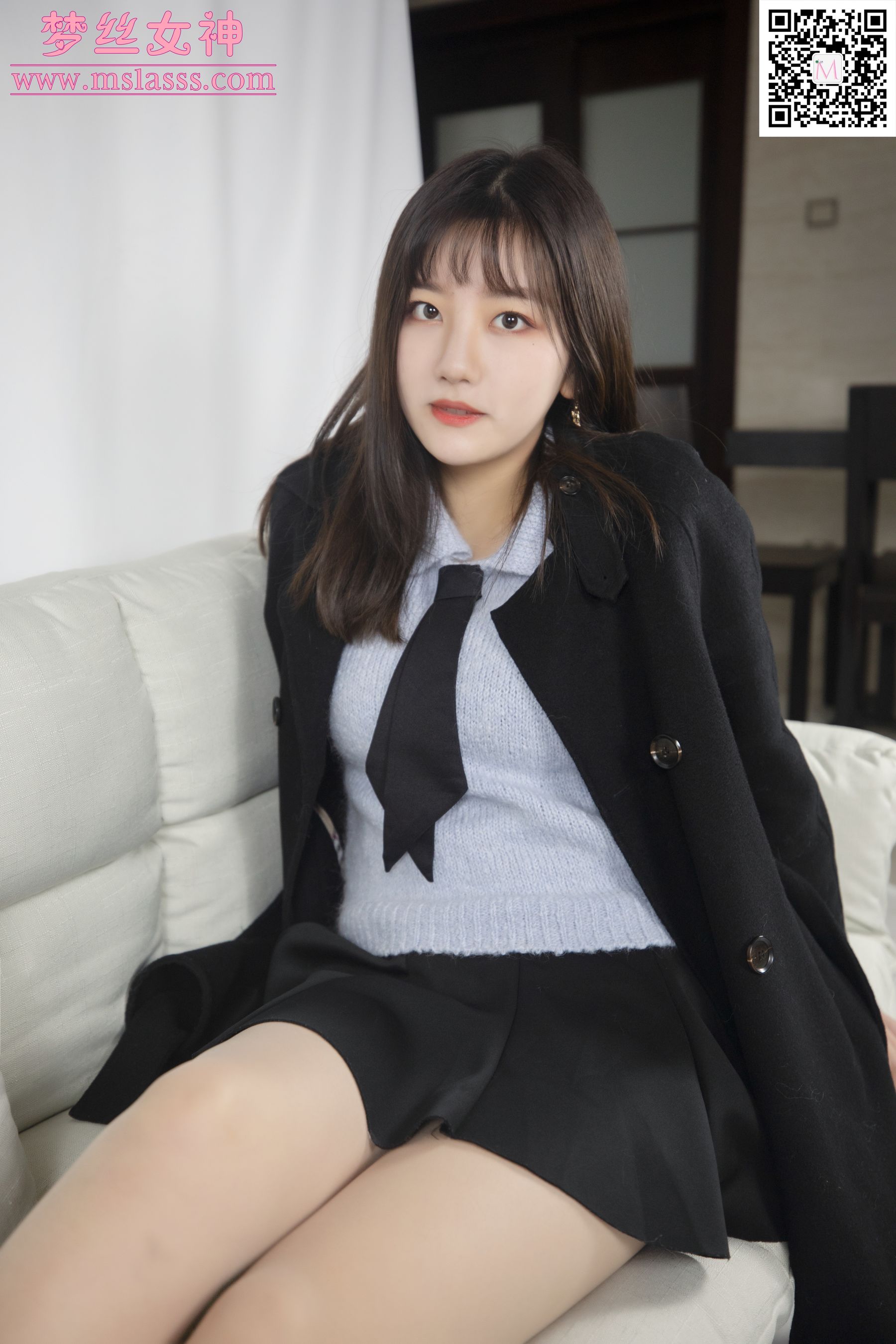 小盐 黑风衣下的美腿-图44