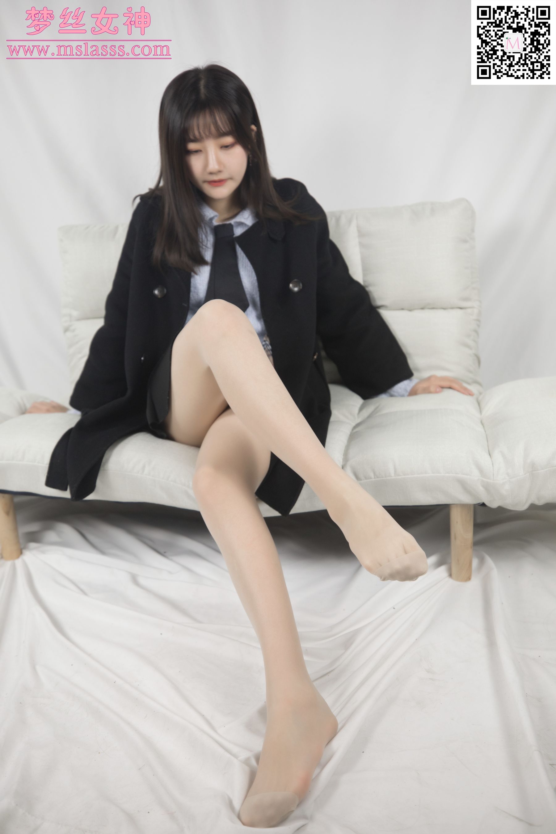 小盐 黑风衣下的美腿-图53