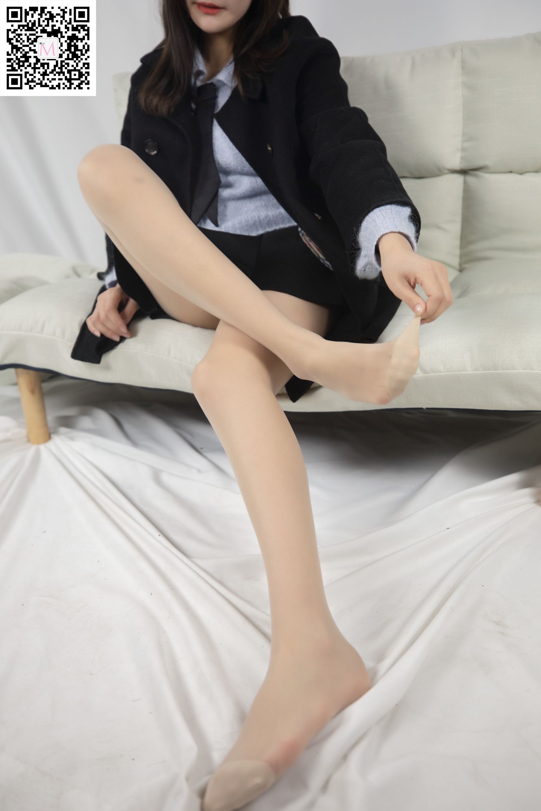 小盐 黑风衣下的美腿-图61