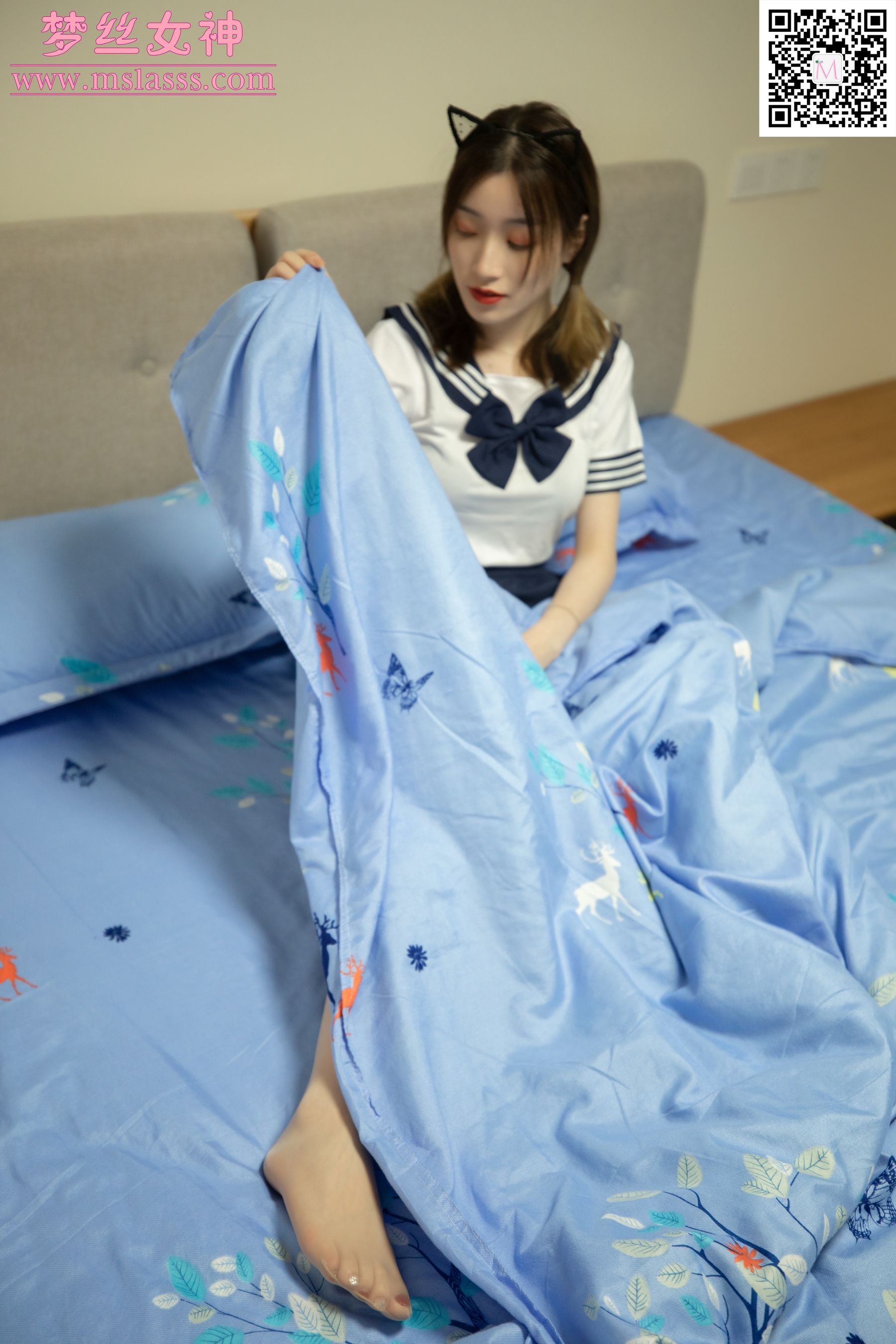 晓晓 起床的少女-图2