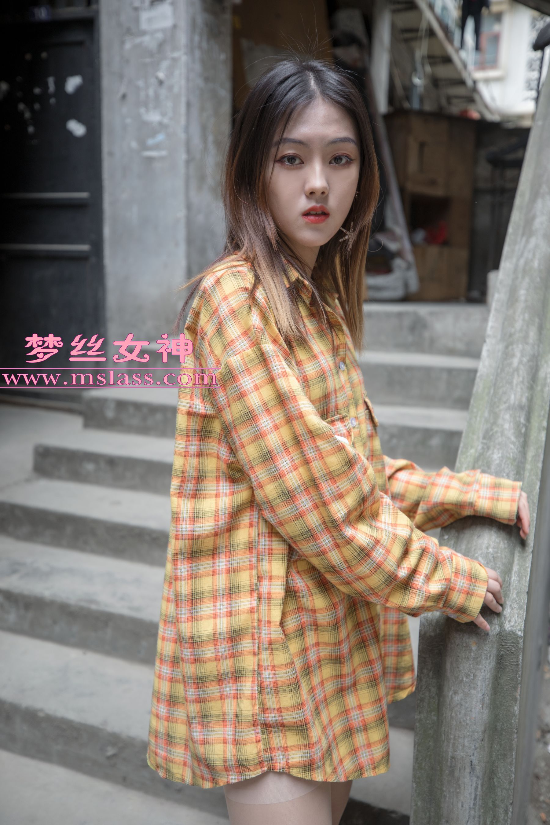 梦素 复古楼的性感美-图1