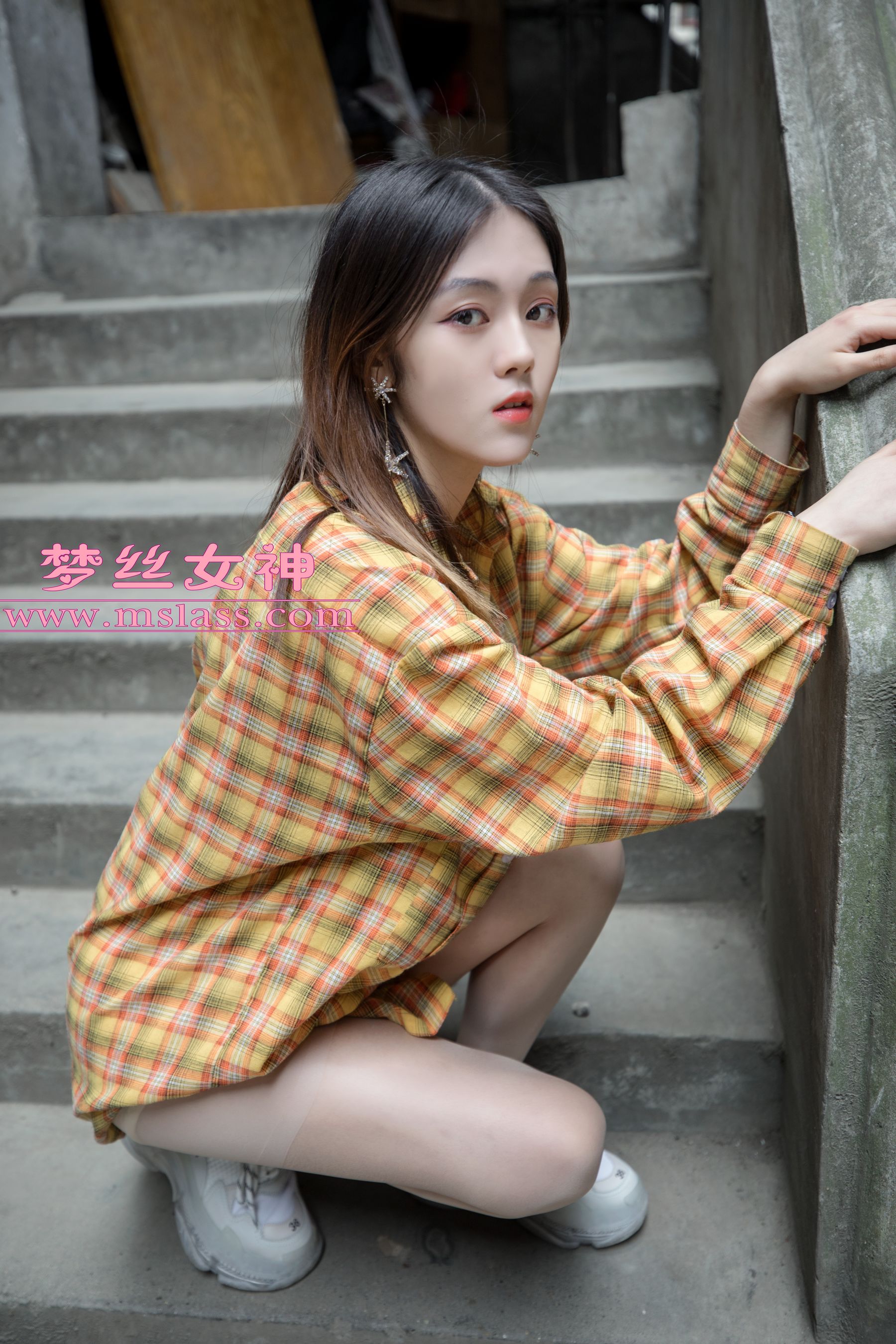 梦素 复古楼的性感美-图2