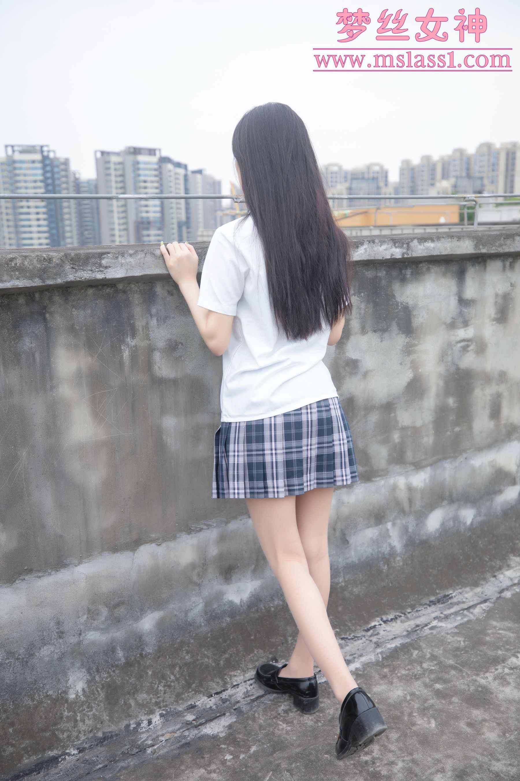 王娇娇 天台JK少女-图9
