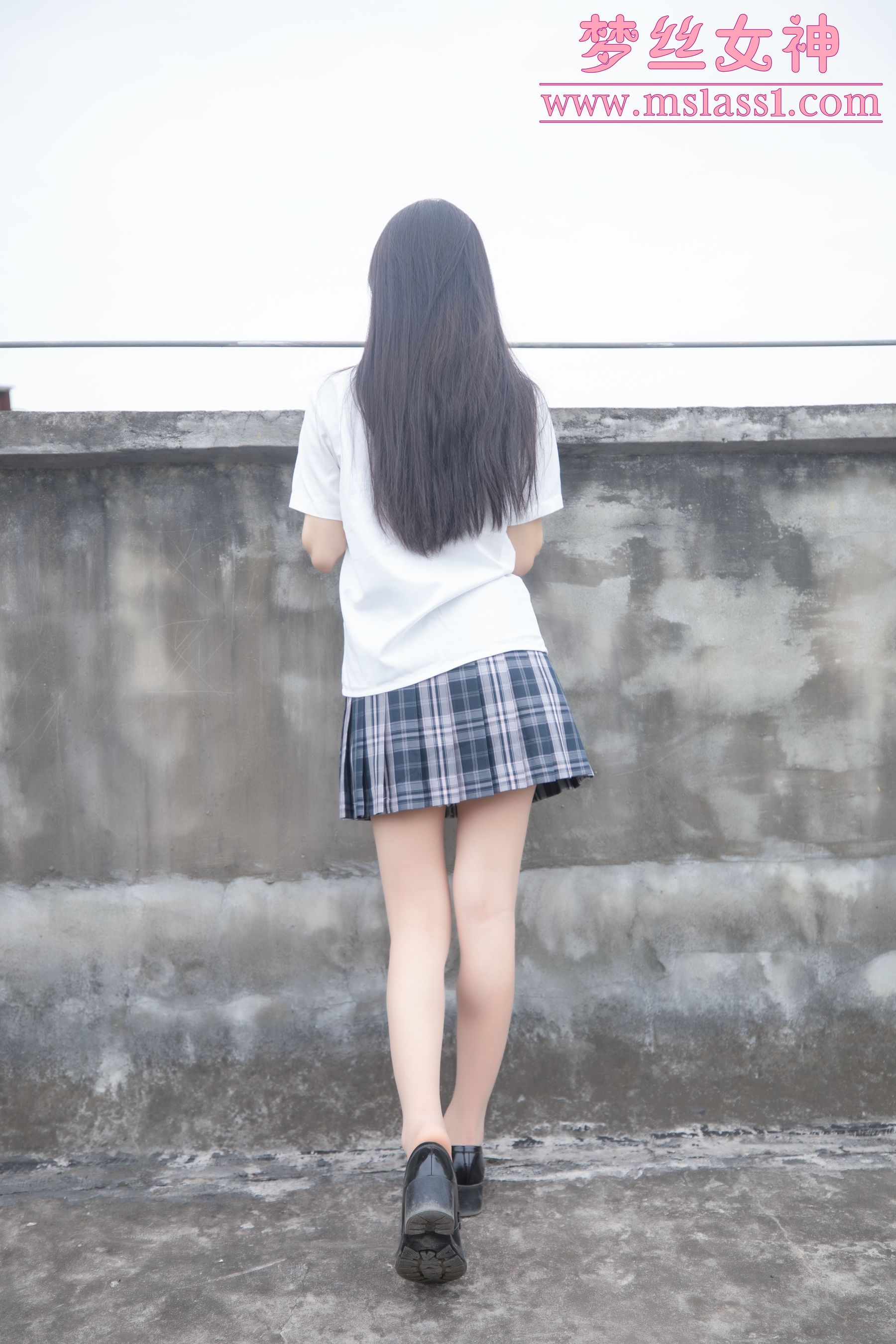 王娇娇 天台JK少女-图11