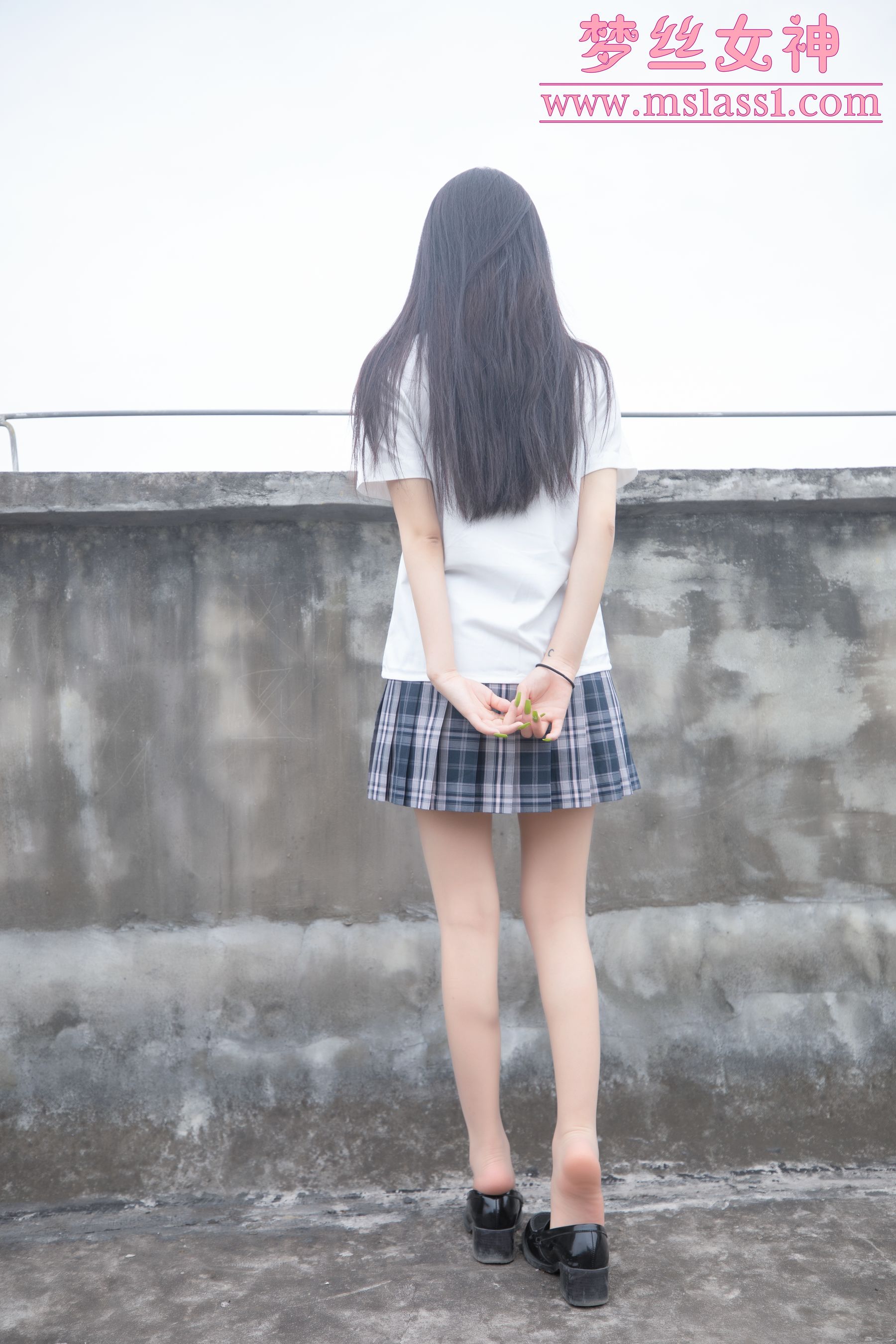 王娇娇 天台JK少女-图14