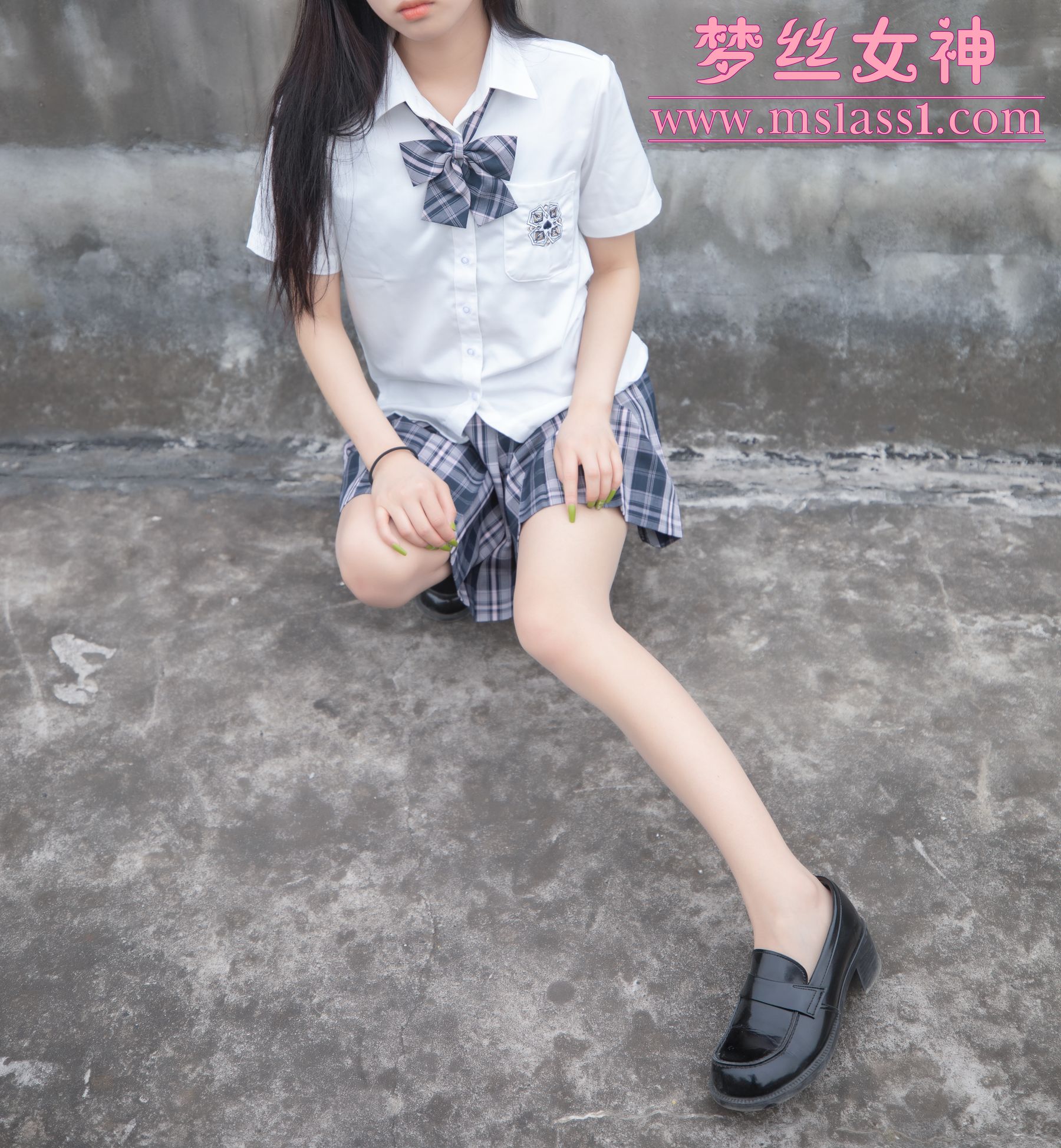 王娇娇 天台JK少女-图18