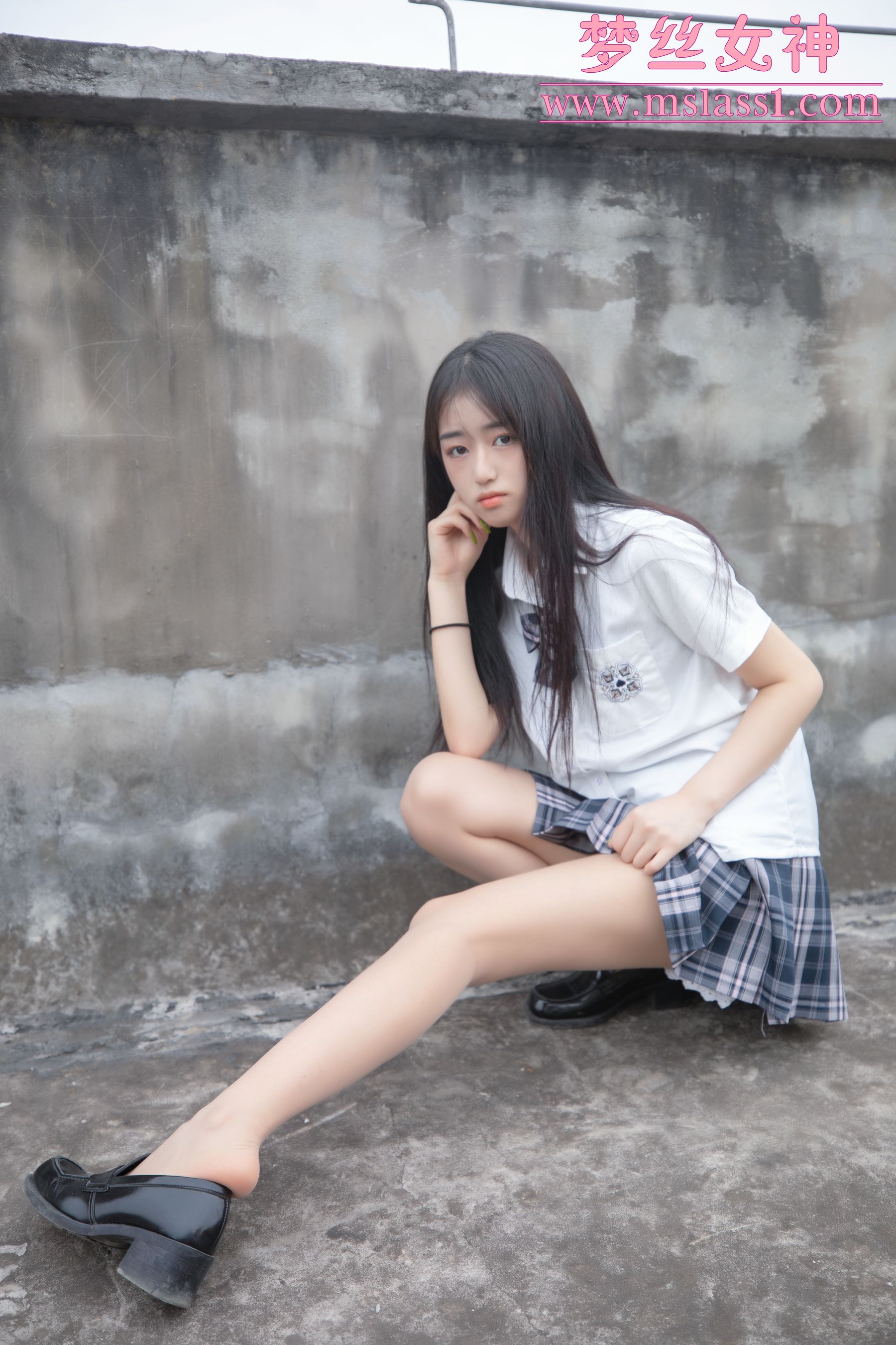 王娇娇 天台JK少女-图21