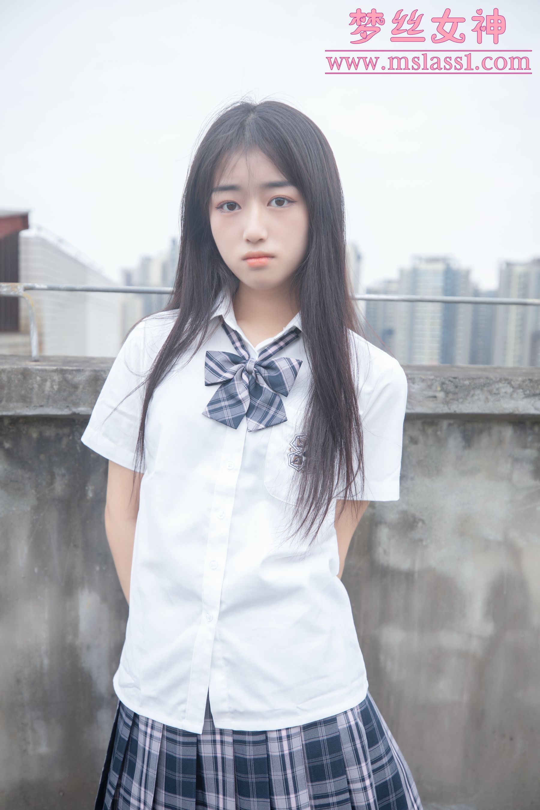 王娇娇 天台JK少女-图2