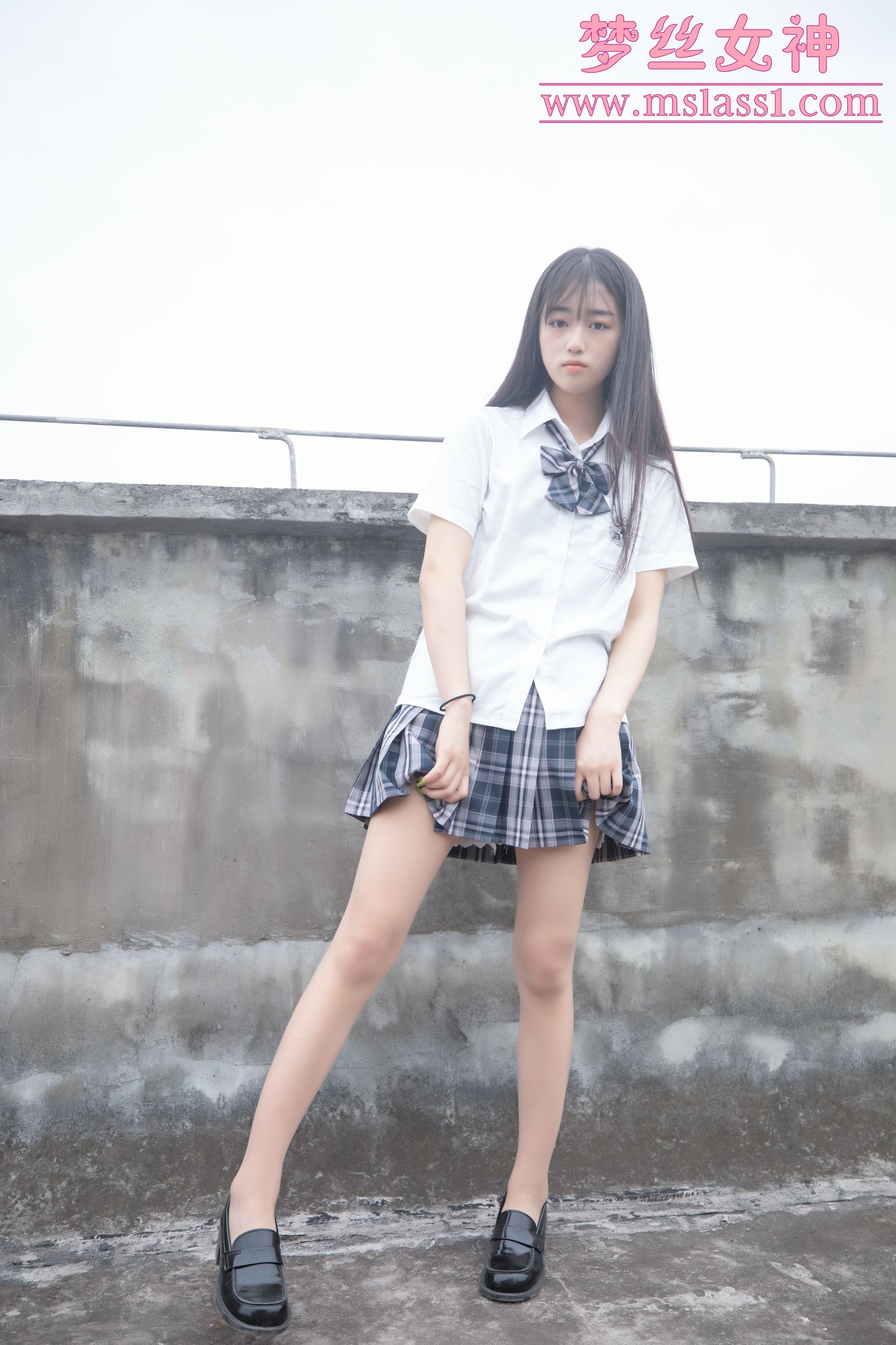 王娇娇 天台JK少女-图34