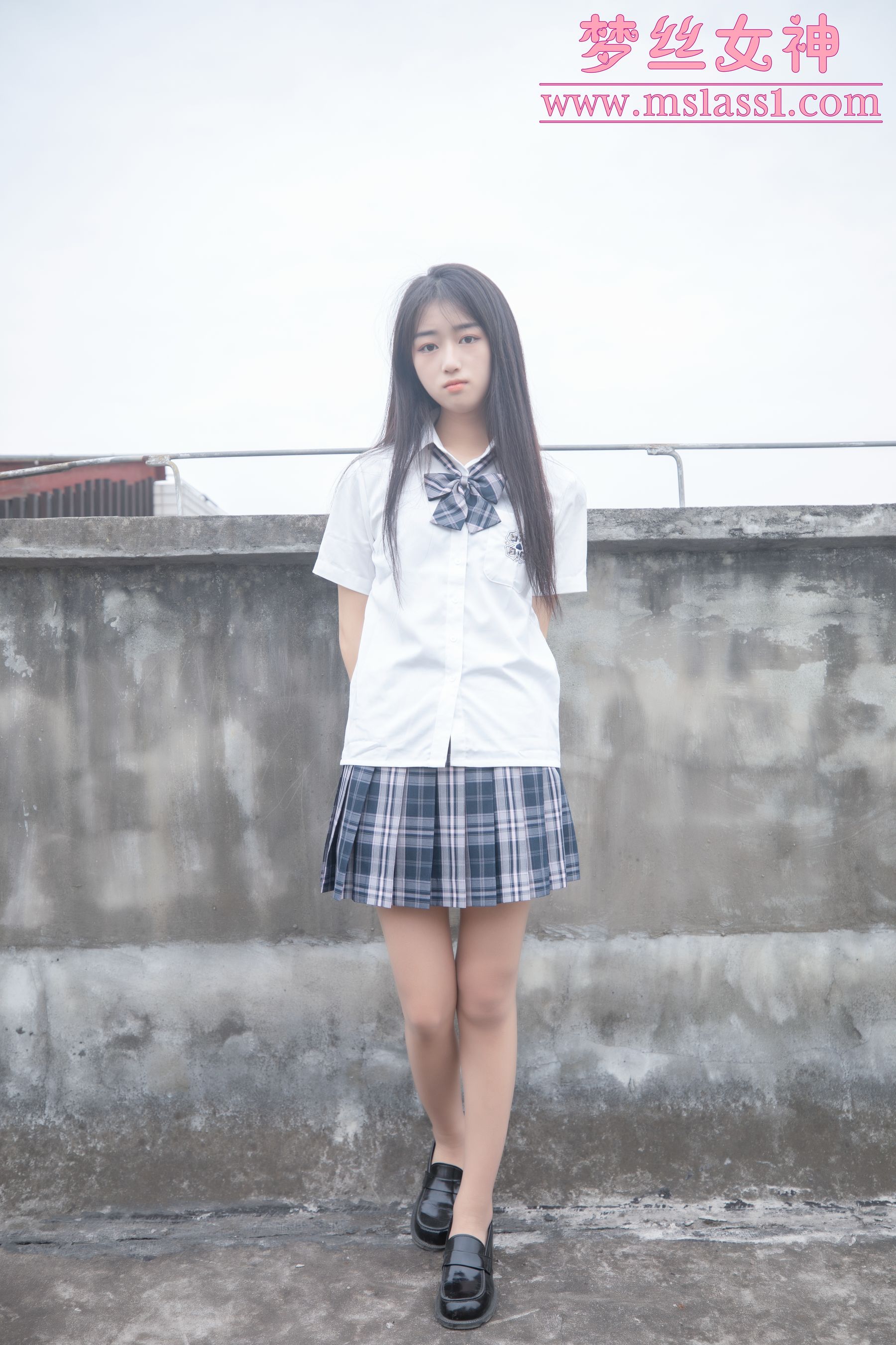 王娇娇 天台JK少女-图3