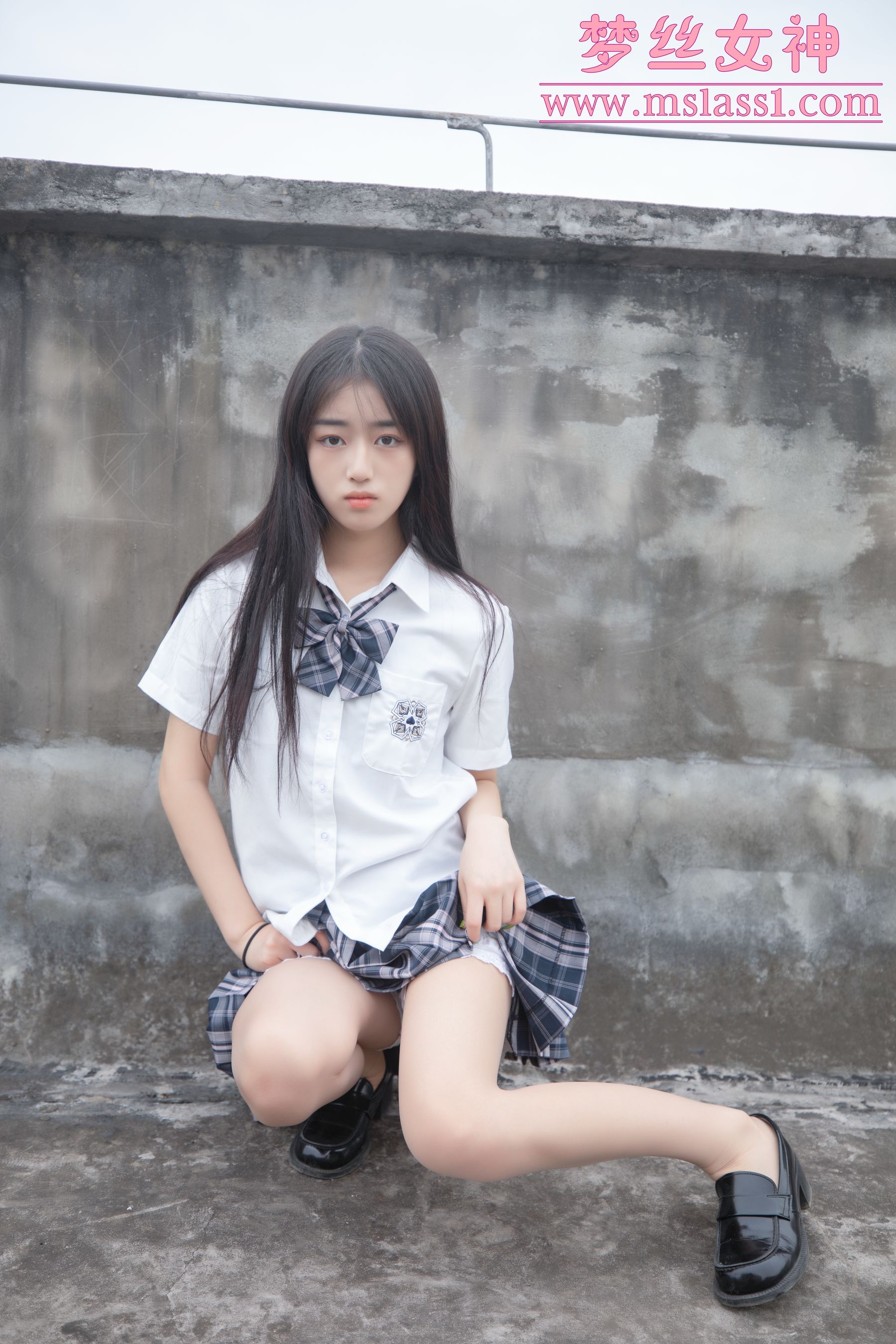 王娇娇 天台JK少女-图42