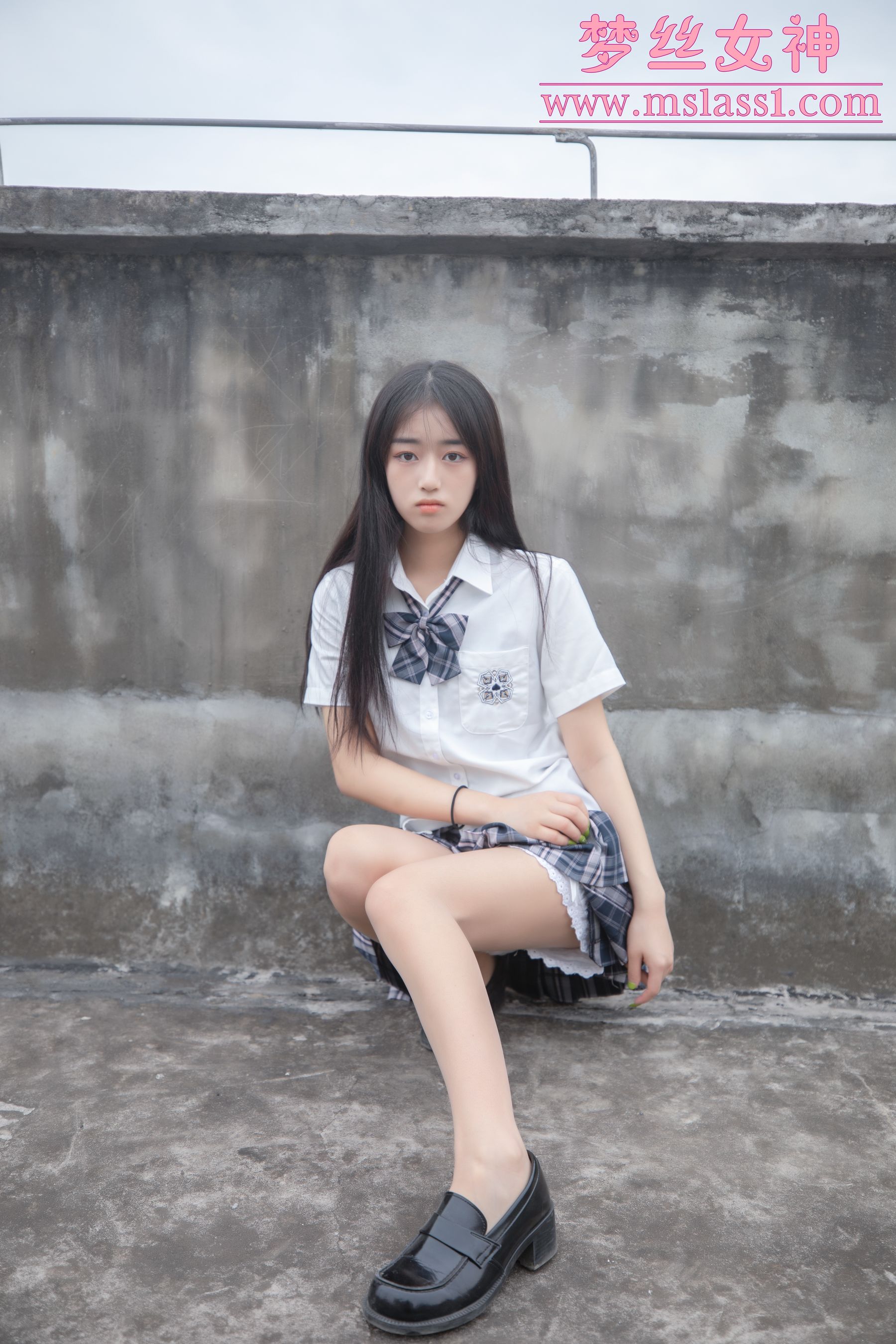 王娇娇 天台JK少女-图44