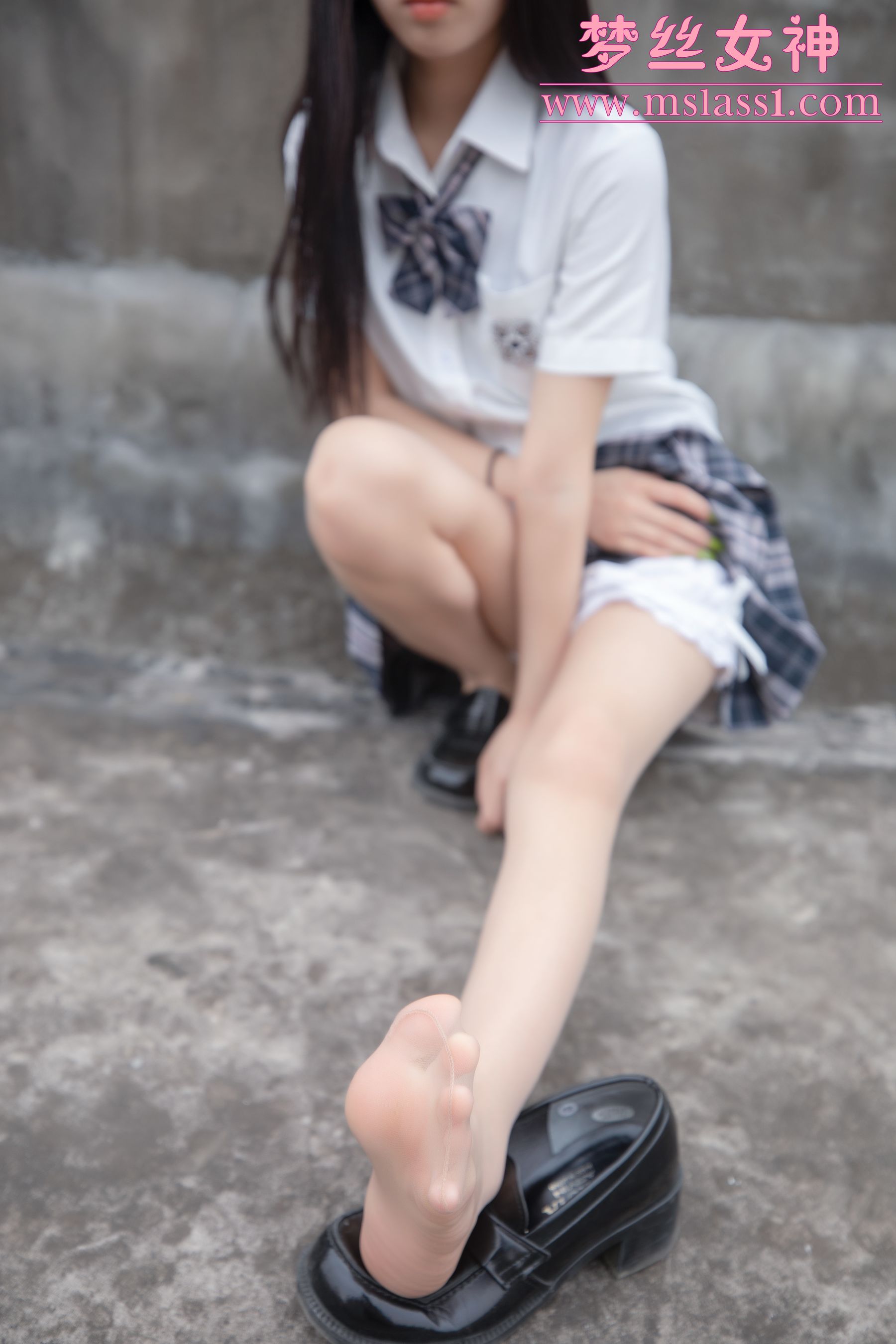 王娇娇 天台JK少女-图48