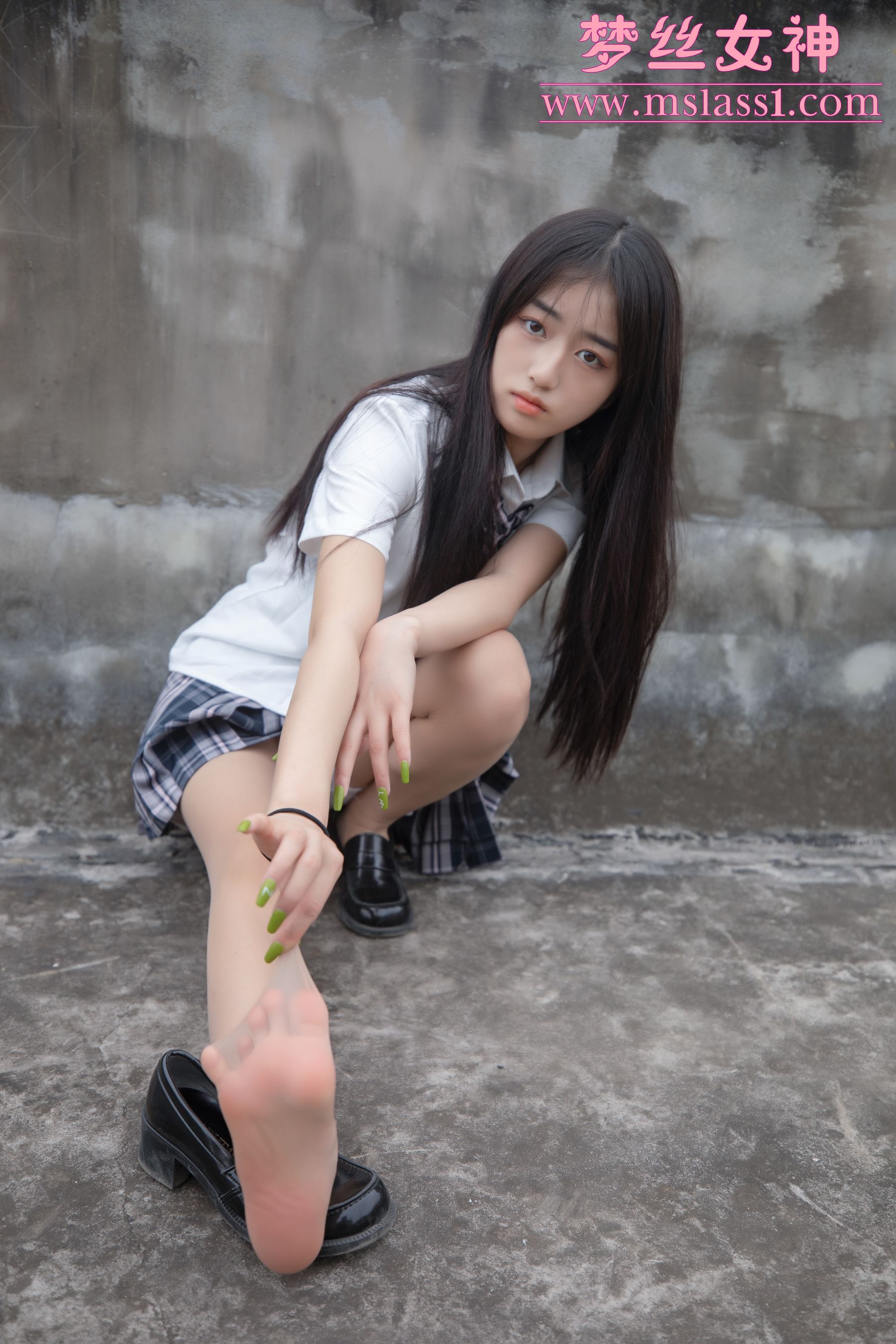 王娇娇 天台JK少女-图56