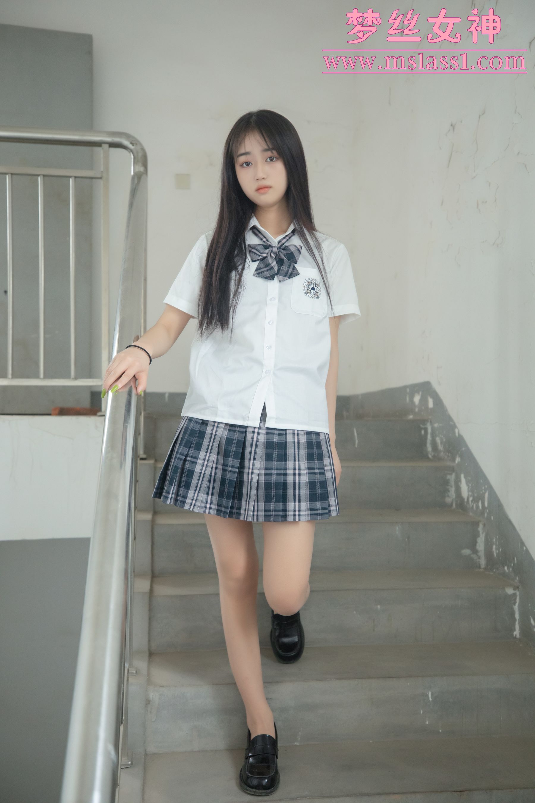 王娇娇 天台JK少女-图59