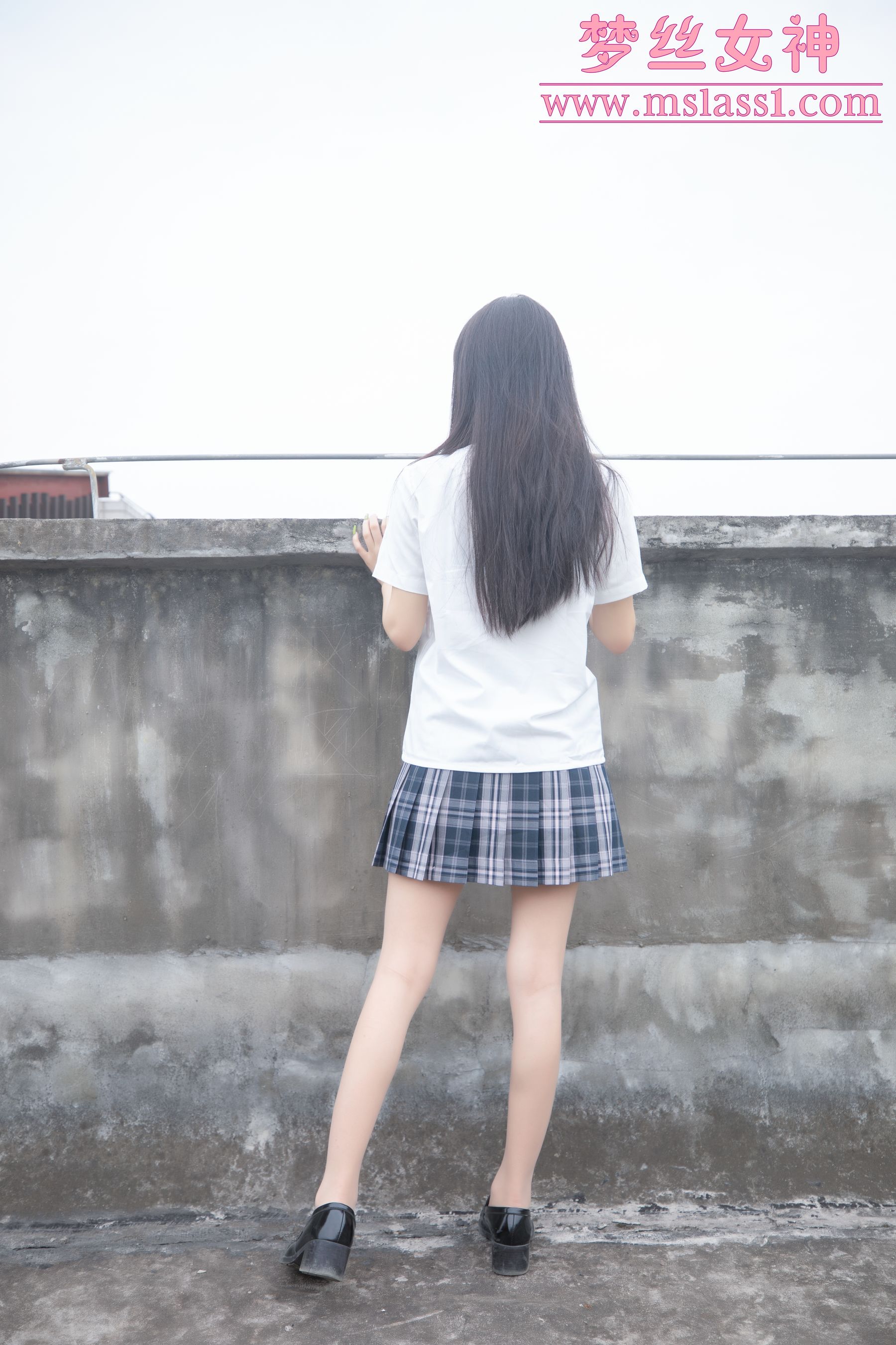 王娇娇 天台JK少女-图7