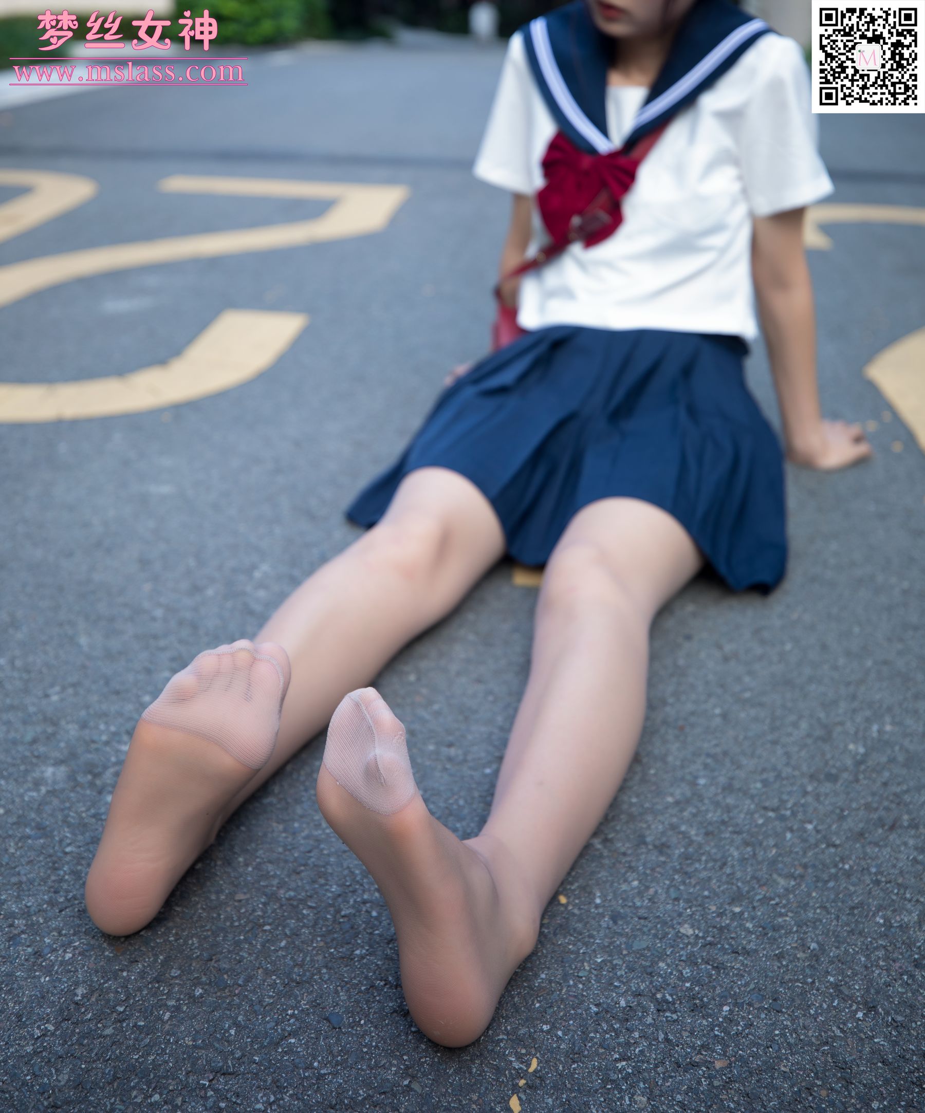 玥玥 JK小女神-图35