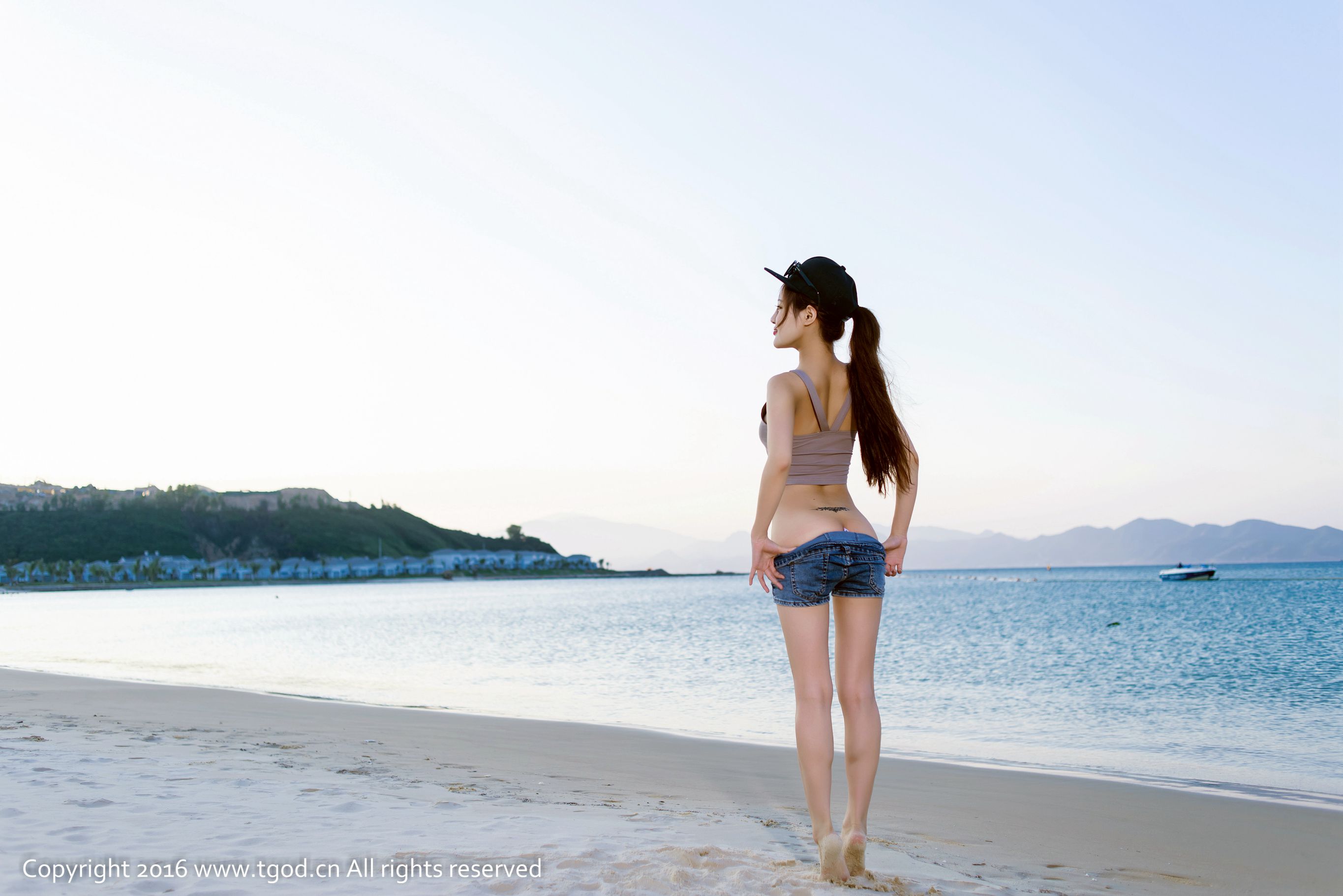 Abby王乔恩《越南芽庄旅拍》气质女神呆萌美-图40