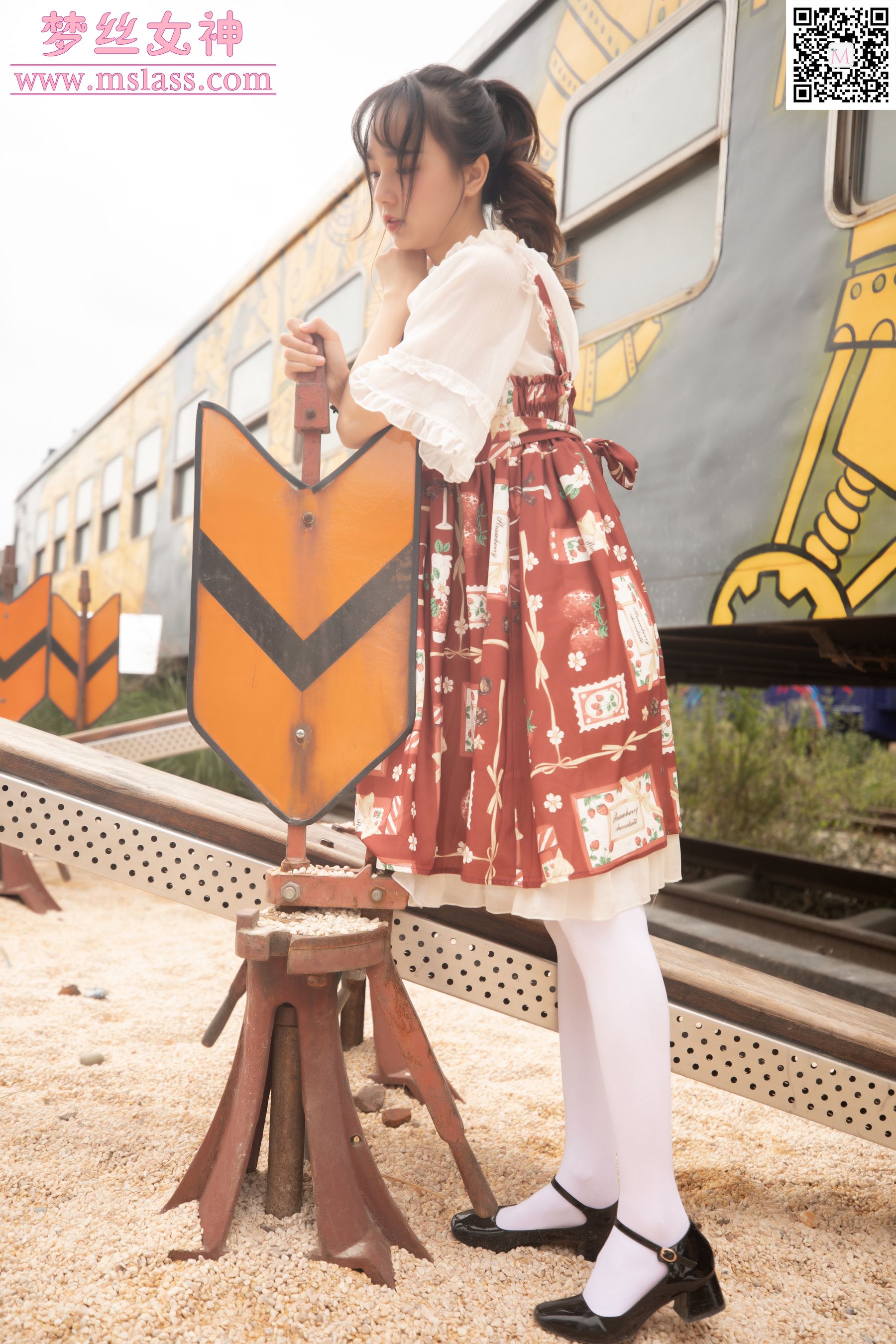 玥玥 白丝洛丽塔-图3