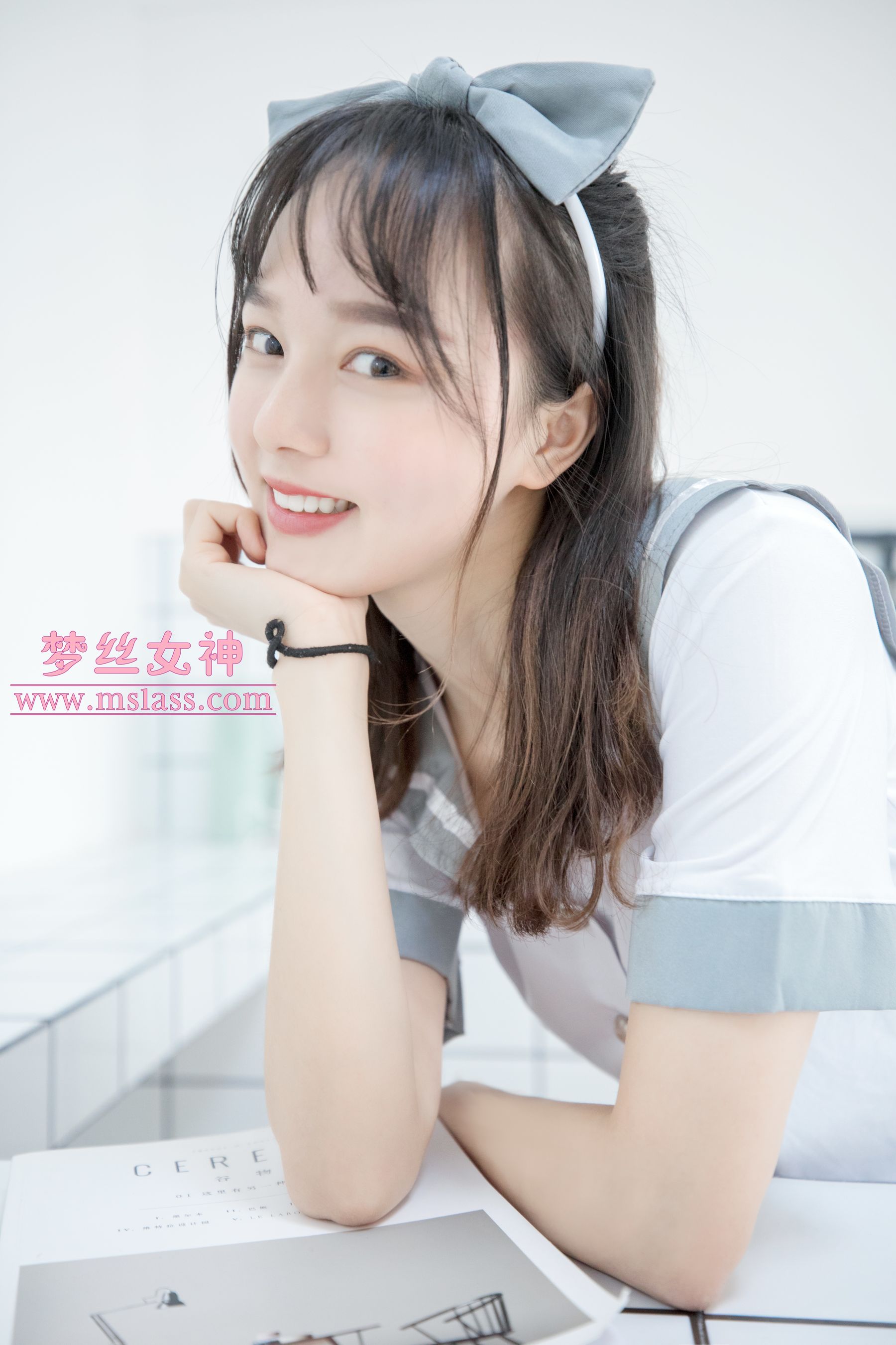 玥玥 白色丝袜空间-图2