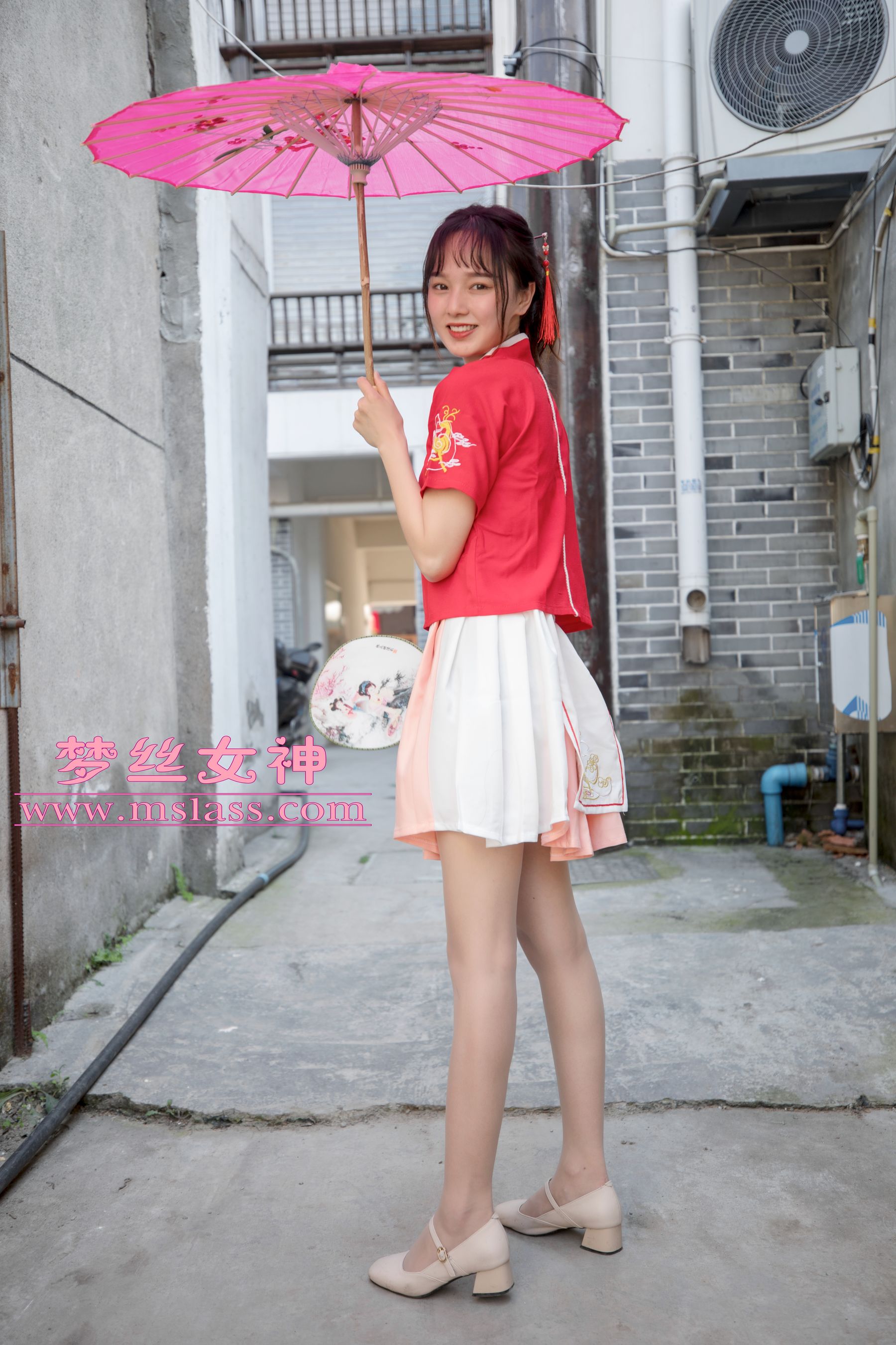 玥玥 长城古风少女-图0