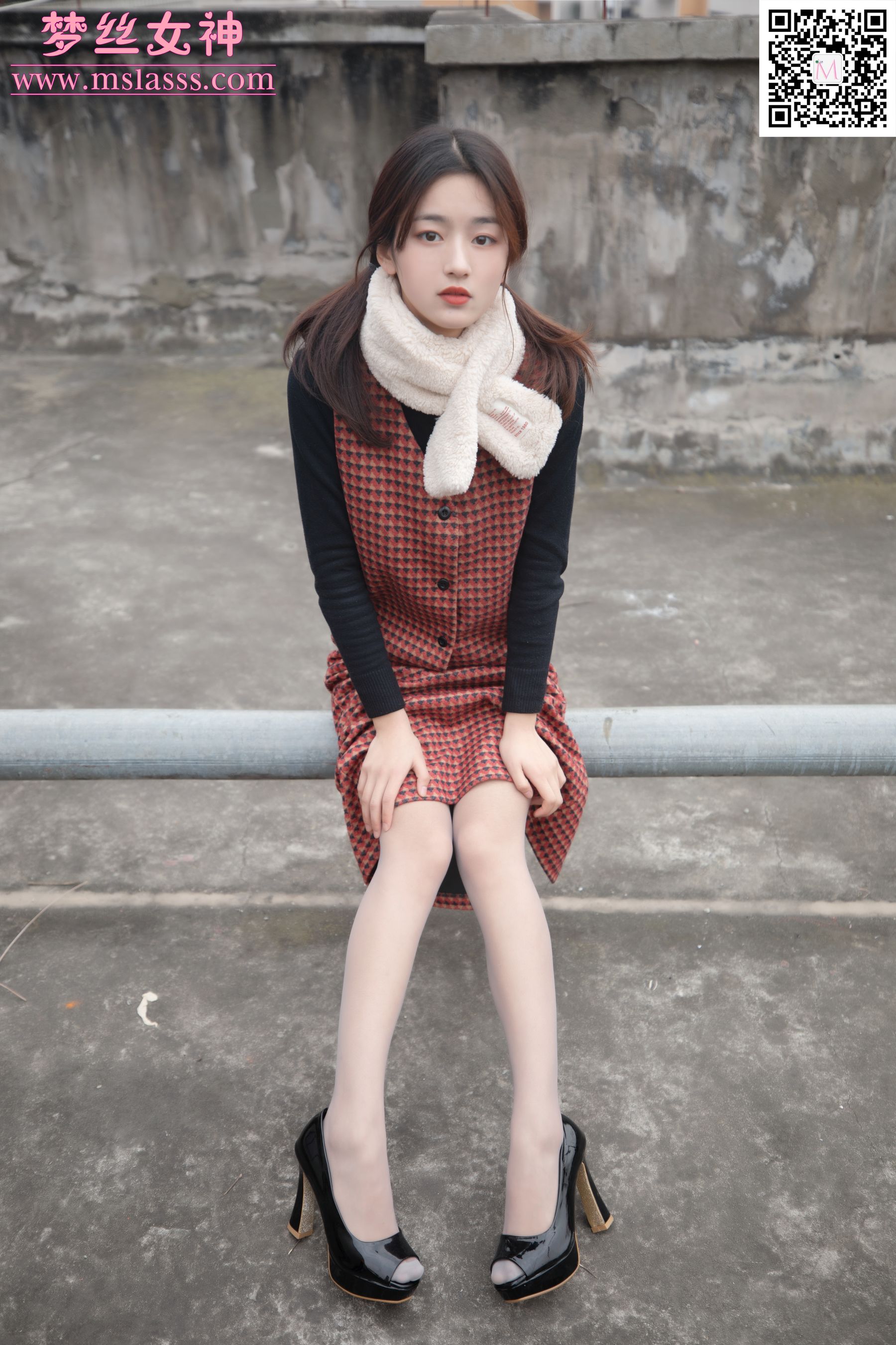 璇璇 天台少女-图2