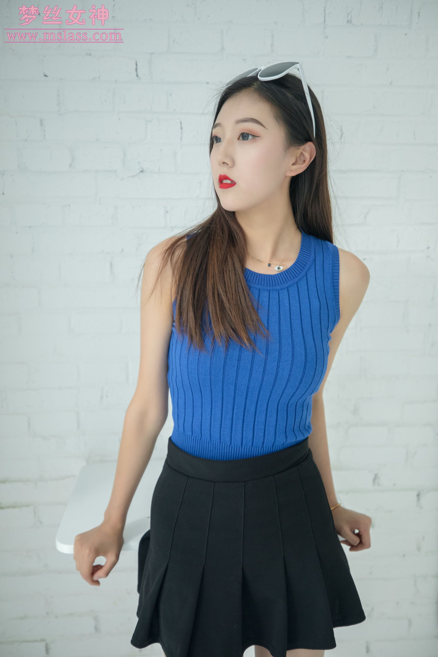 舒蕾 艺术空间丝袜美腿-图1