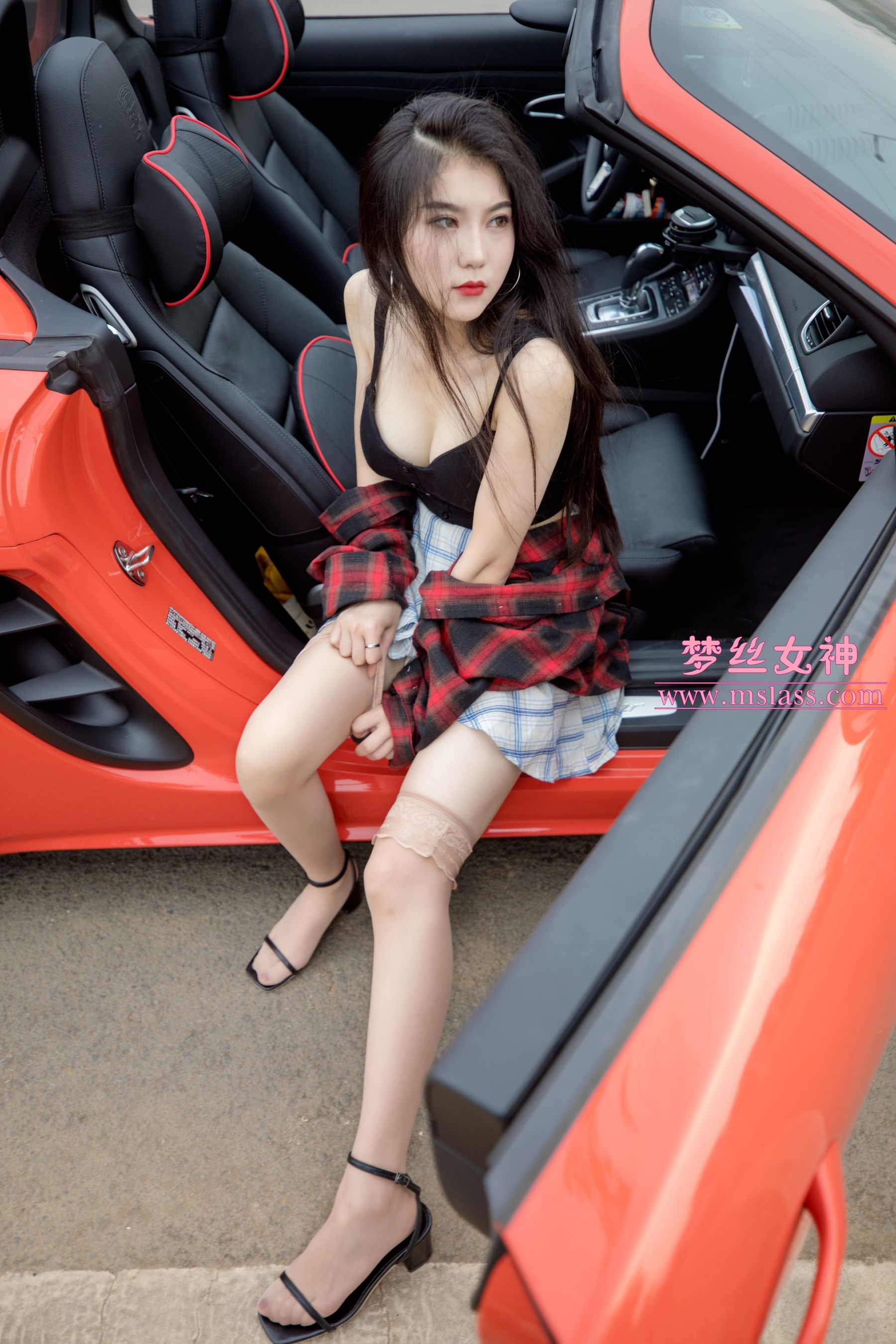 苏安希 跑车丝袜女神-图18