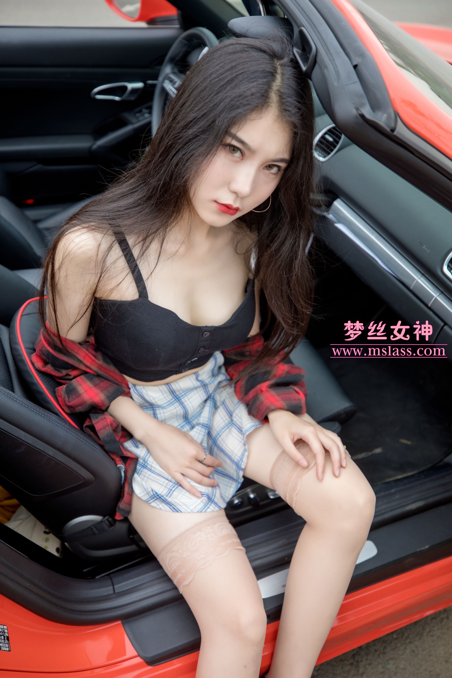 苏安希 跑车丝袜女神-图4