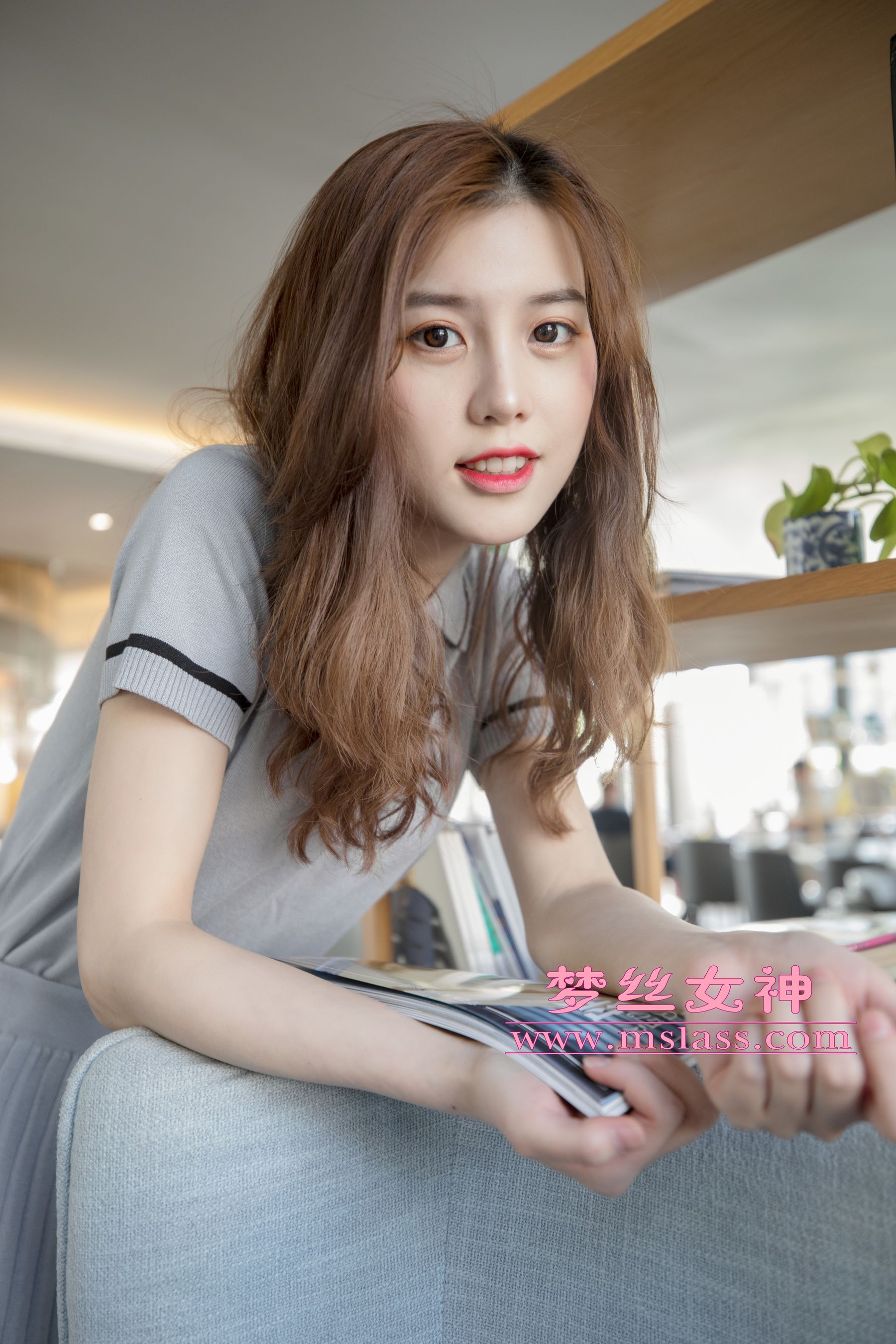 苏柔 假日餐厅女神-图2