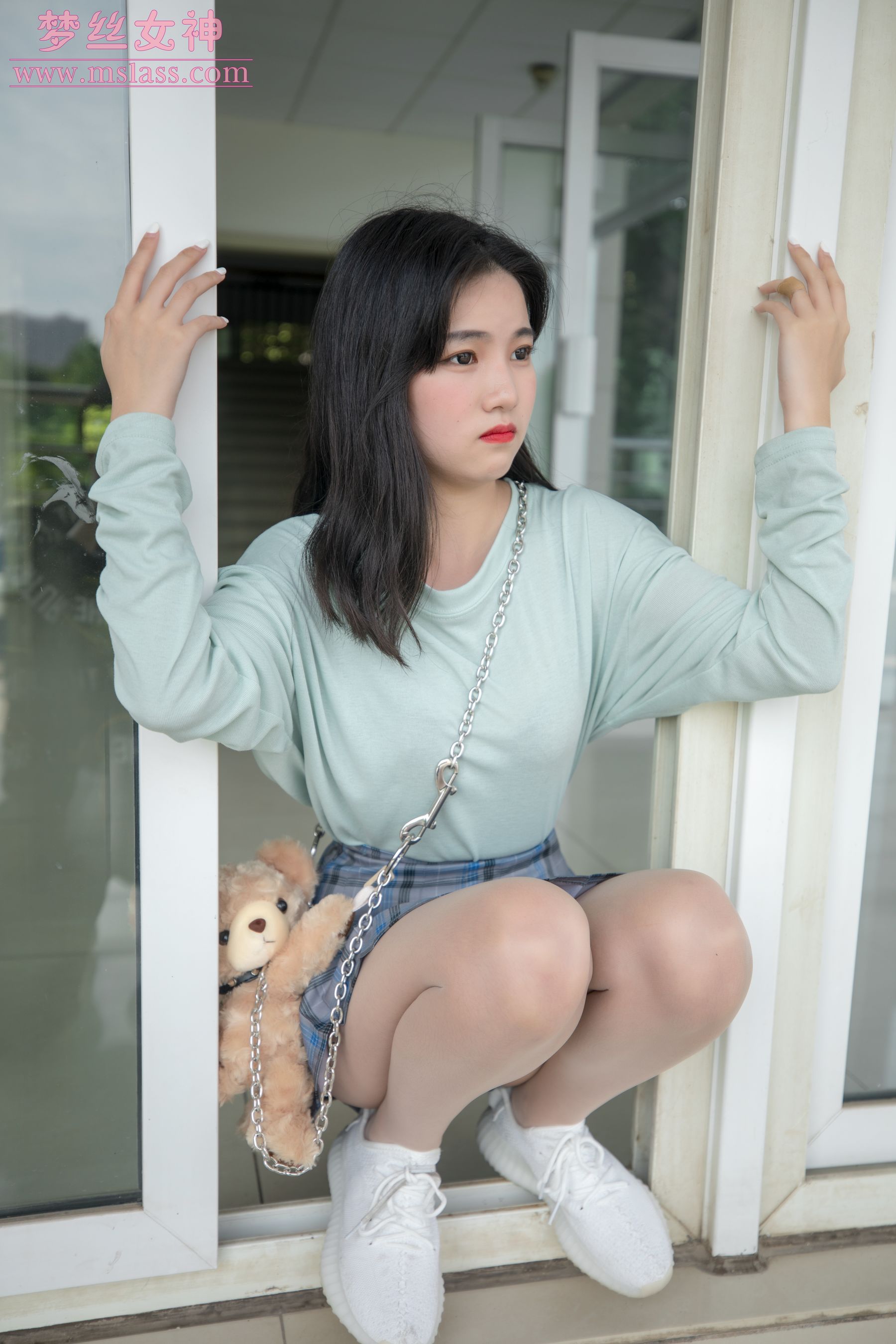 酥酥 恬静的小白鞋丝袜-图13