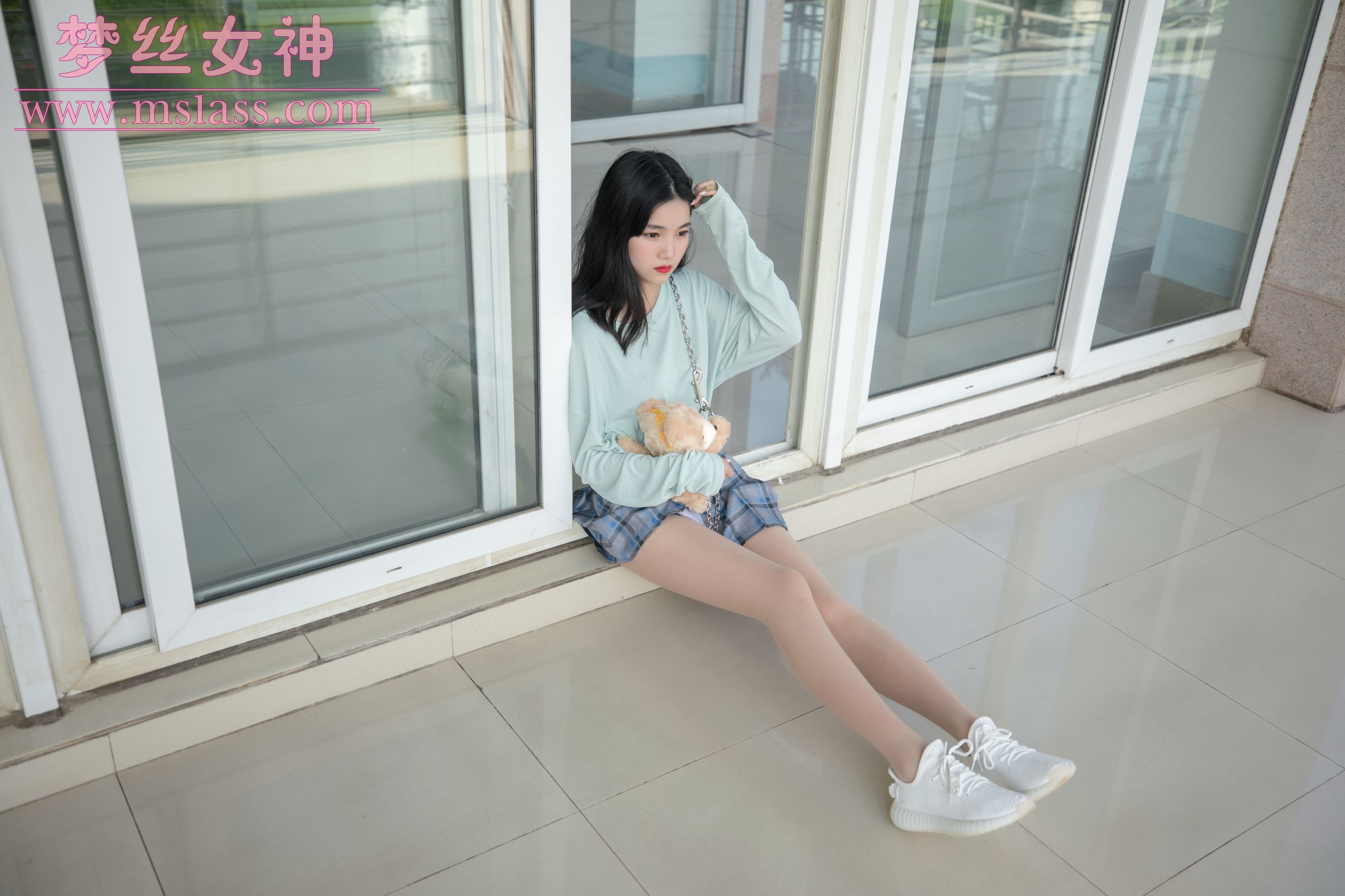 酥酥 恬静的小白鞋丝袜-图29