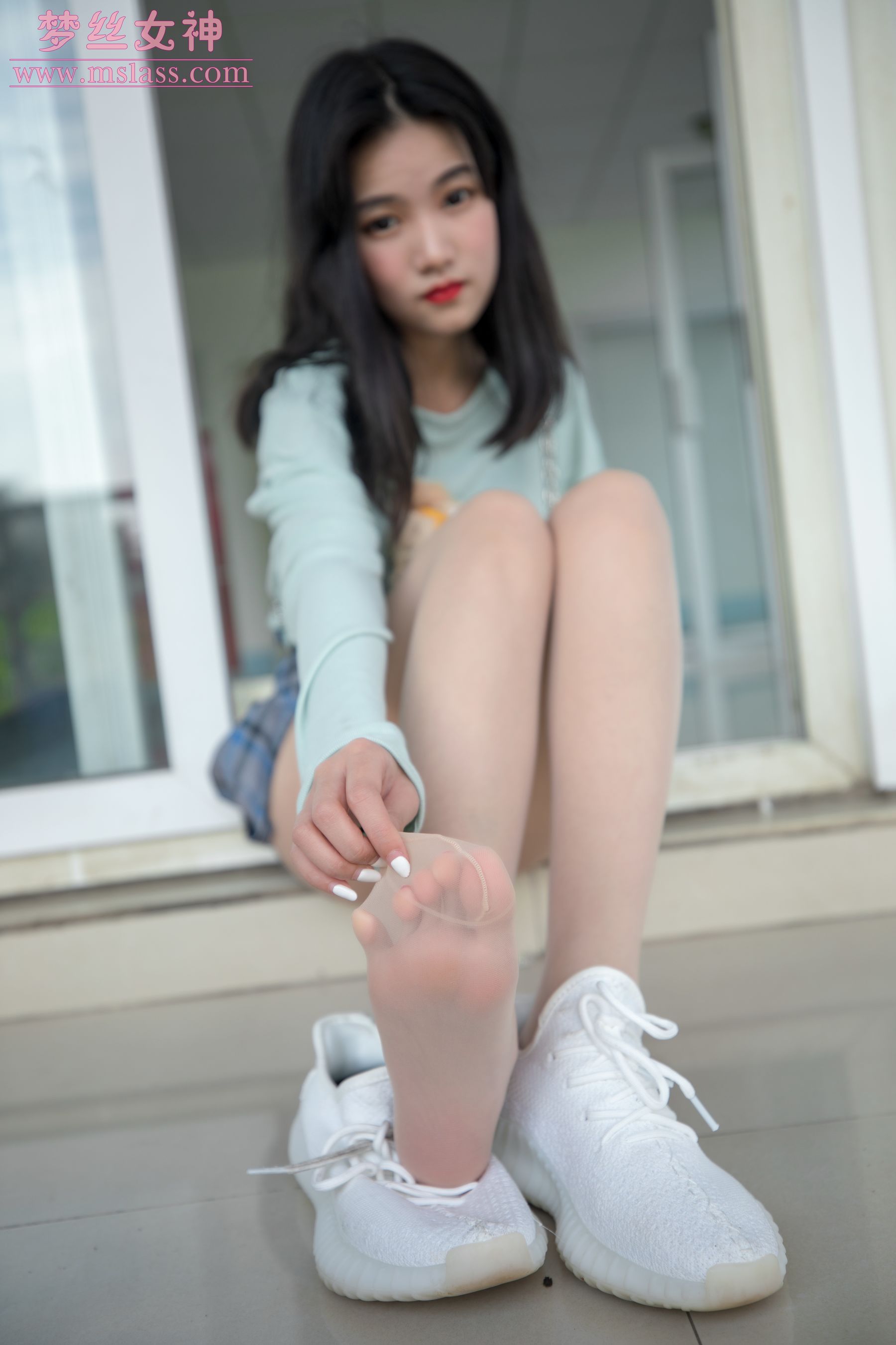 酥酥 恬静的小白鞋丝袜-图40