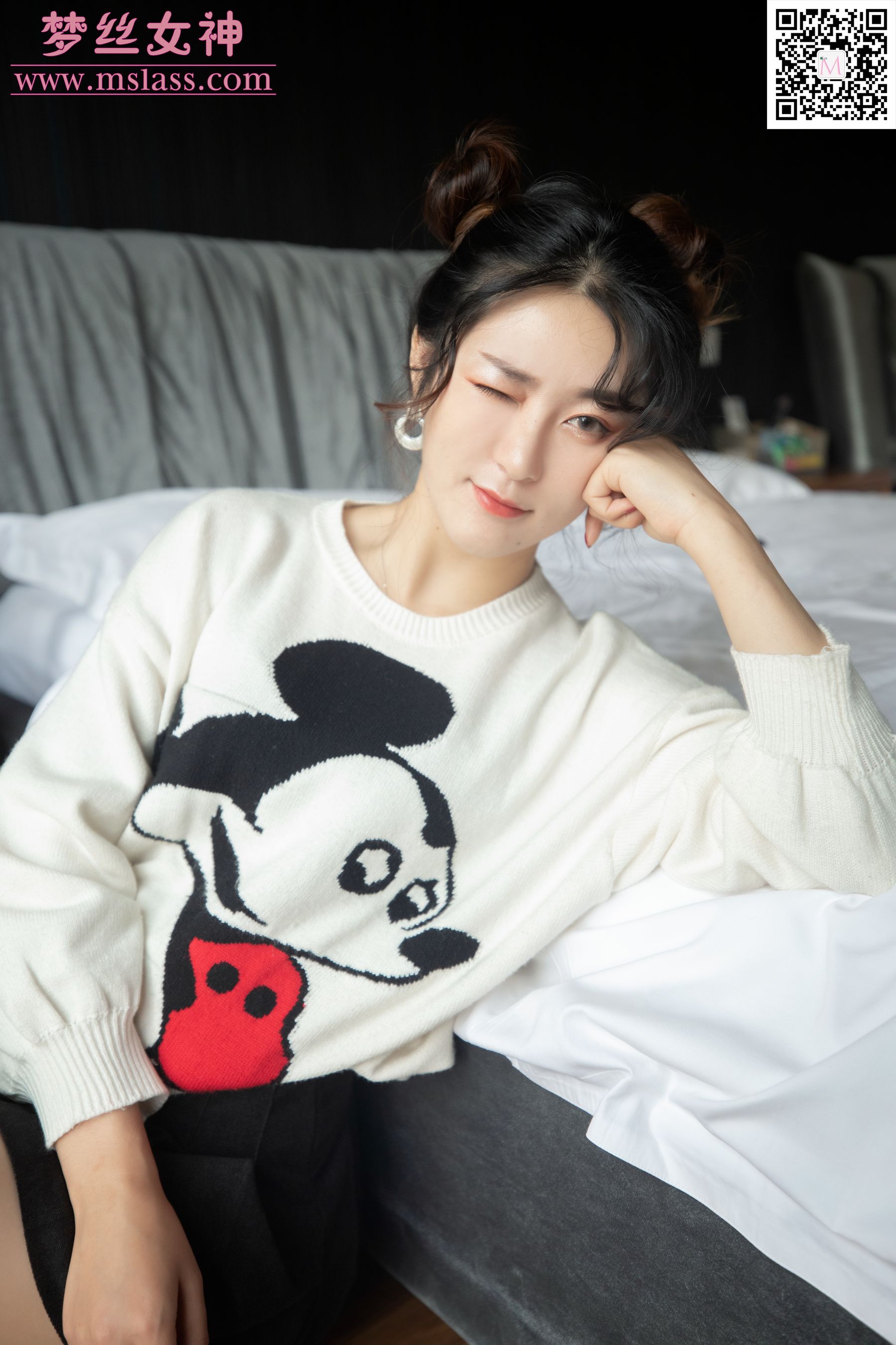 雨晨 白卫衣下的美-图9