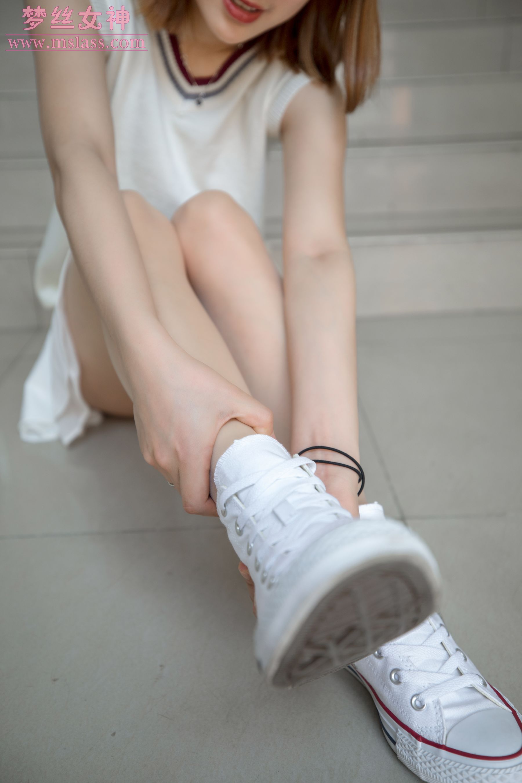 雯雯 学楼丝袜美腿-图12