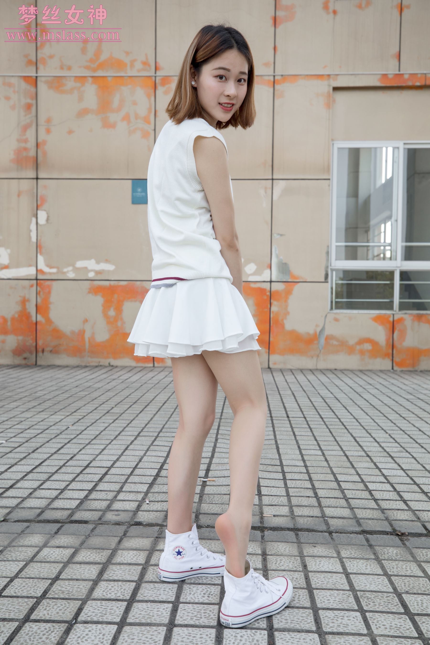 雯雯 学楼丝袜美腿-图33