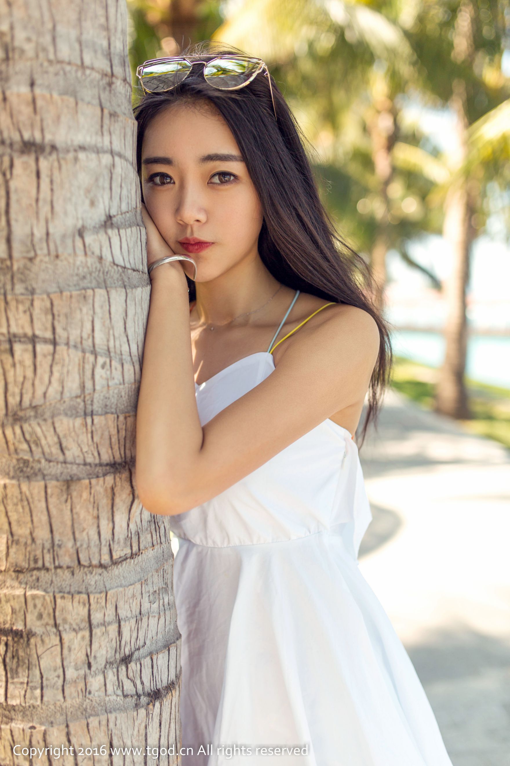可乐Vicky《黑色蕾丝的萌娃》-图2