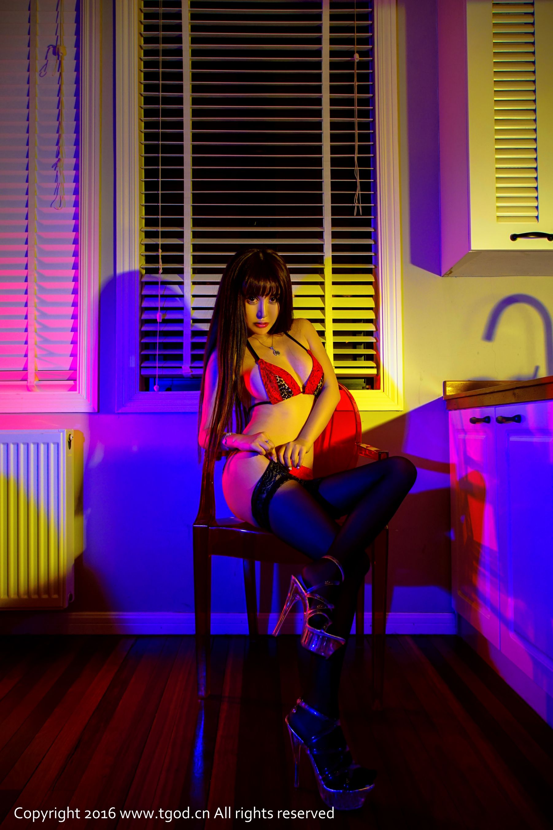 羙熙MiuMiu《混血芭比激凸秀》-图12