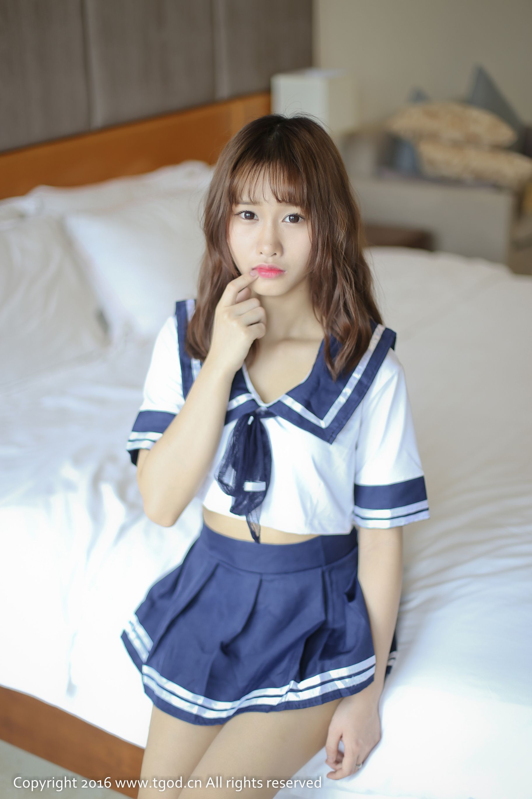 itt尼卡《调皮可耐学生范 制服诱惑》-图3