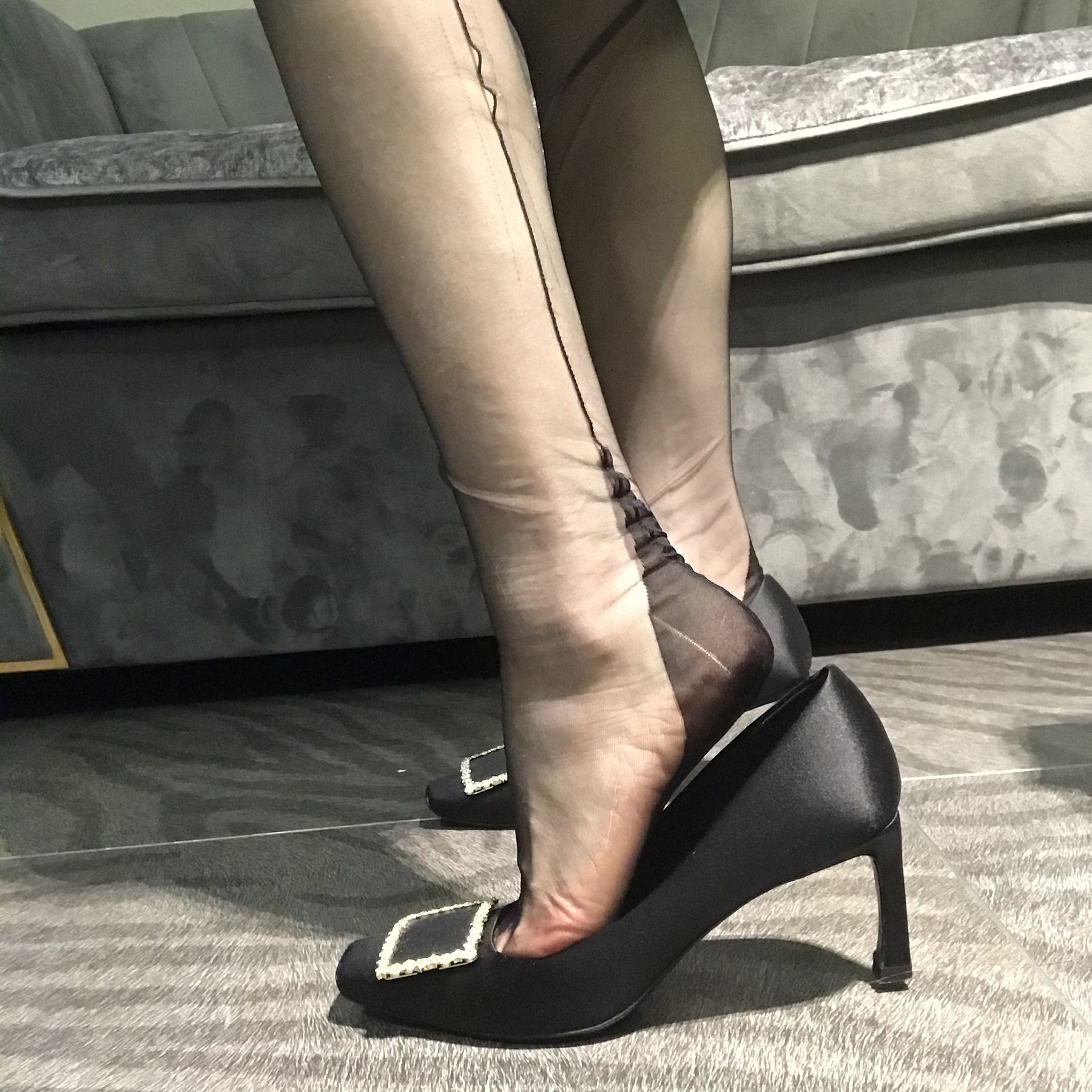 丝足博主麋鹿_Monroe 2020.04.13 皮草丝惑-图0