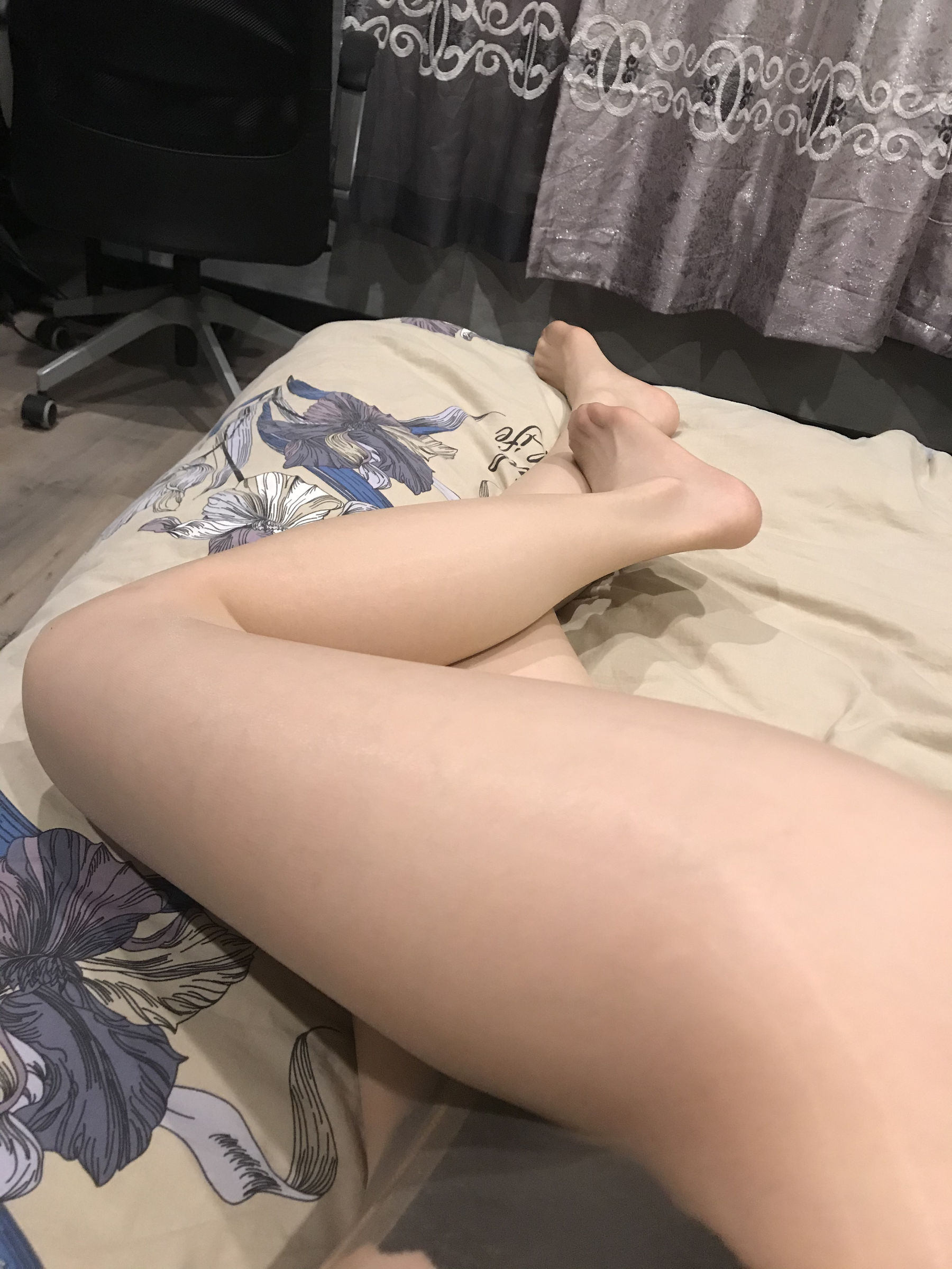 丝足博主麋鹿_Monroe 2020.04.15 蜜臀丝秀-图28