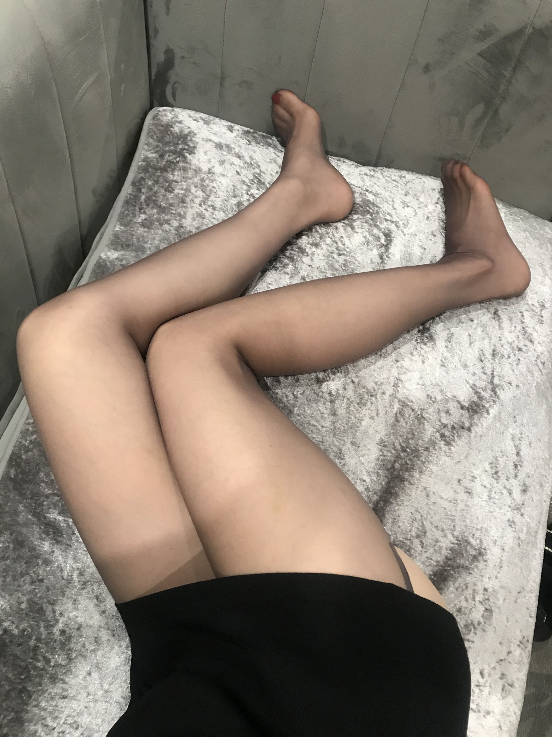 丝足博主麋鹿_Monroe 2020.04.20 红高黑丝-图36