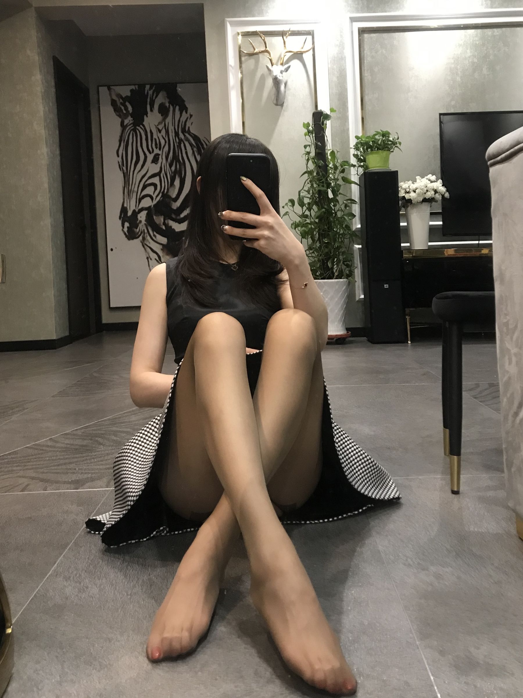 丝足博主麋鹿_Monroe 2020.04.20 红高黑丝-图44