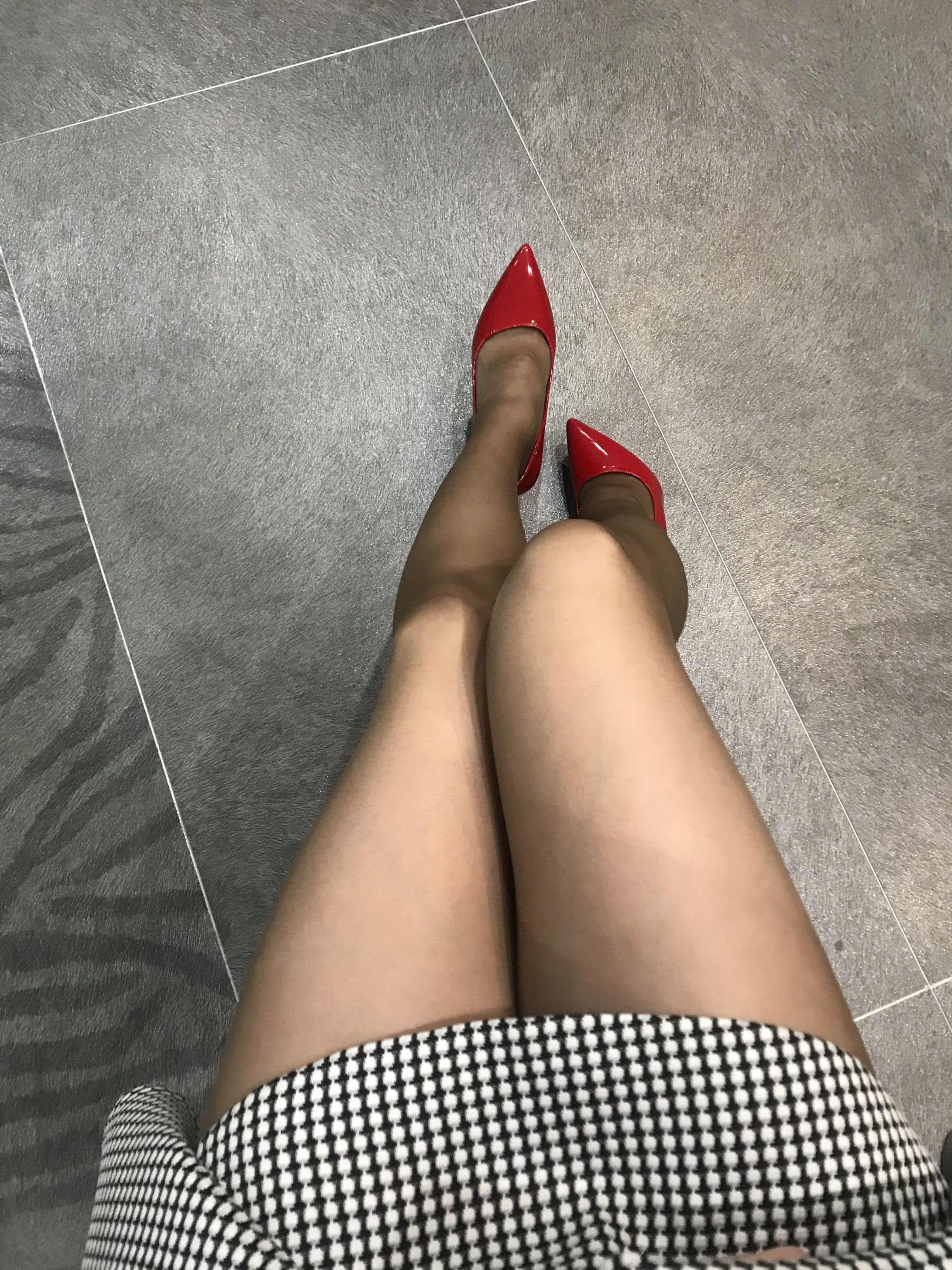 丝足博主麋鹿_Monroe 2020.04.20 红高黑丝-图47