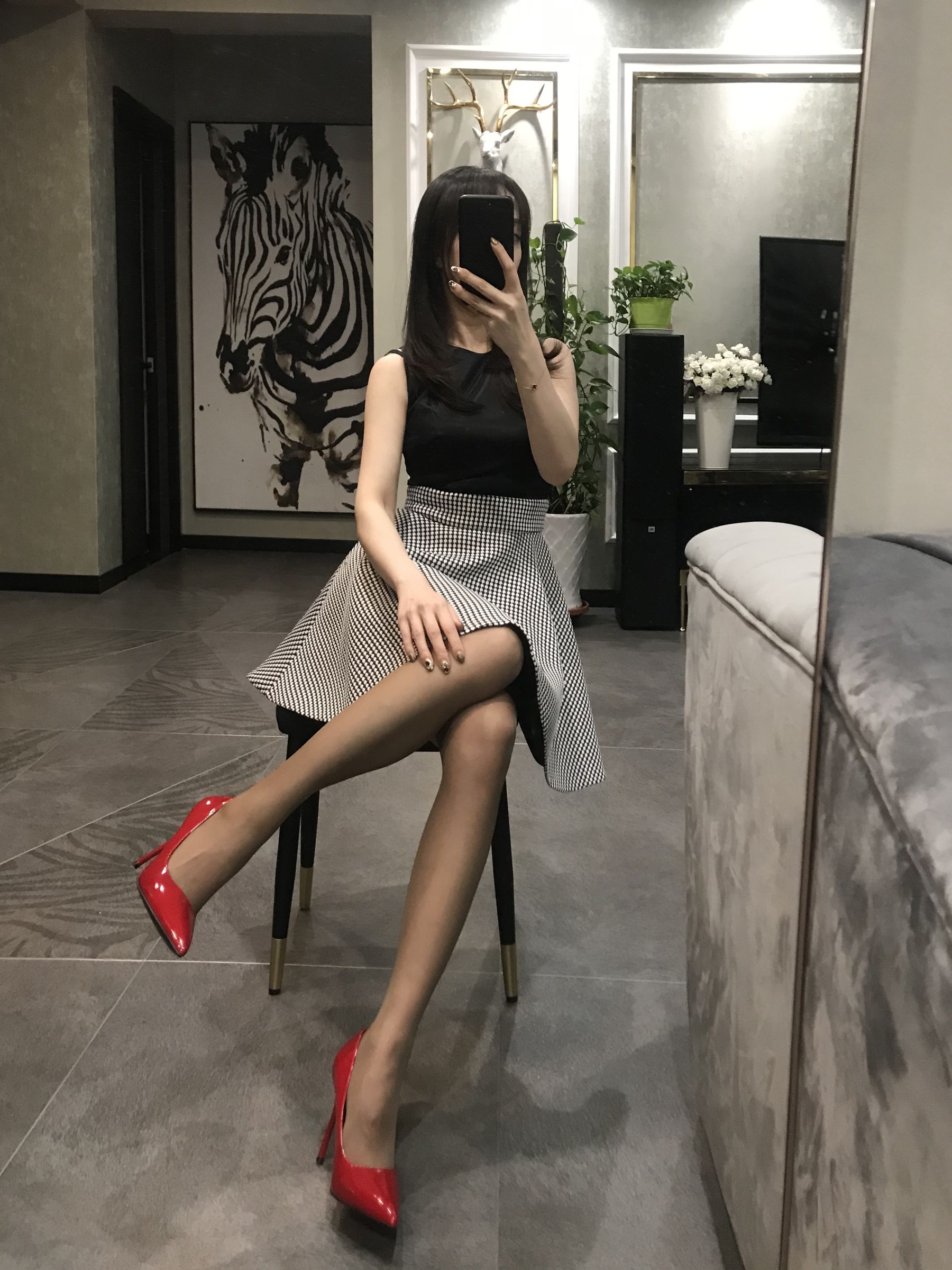 丝足博主麋鹿_Monroe 2020.04.20 红高黑丝-图49