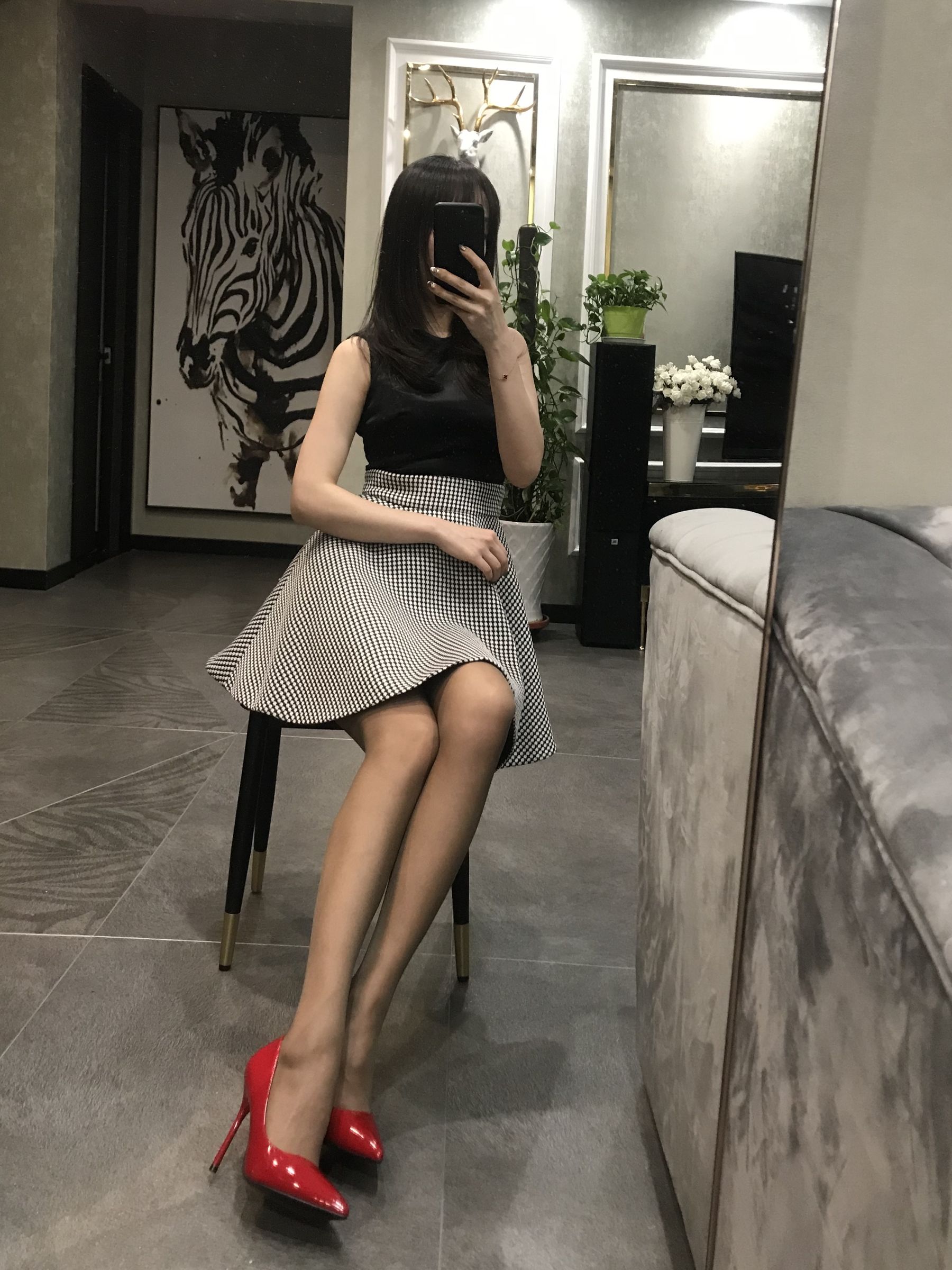 丝足博主麋鹿_Monroe 2020.04.20 红高黑丝-图51